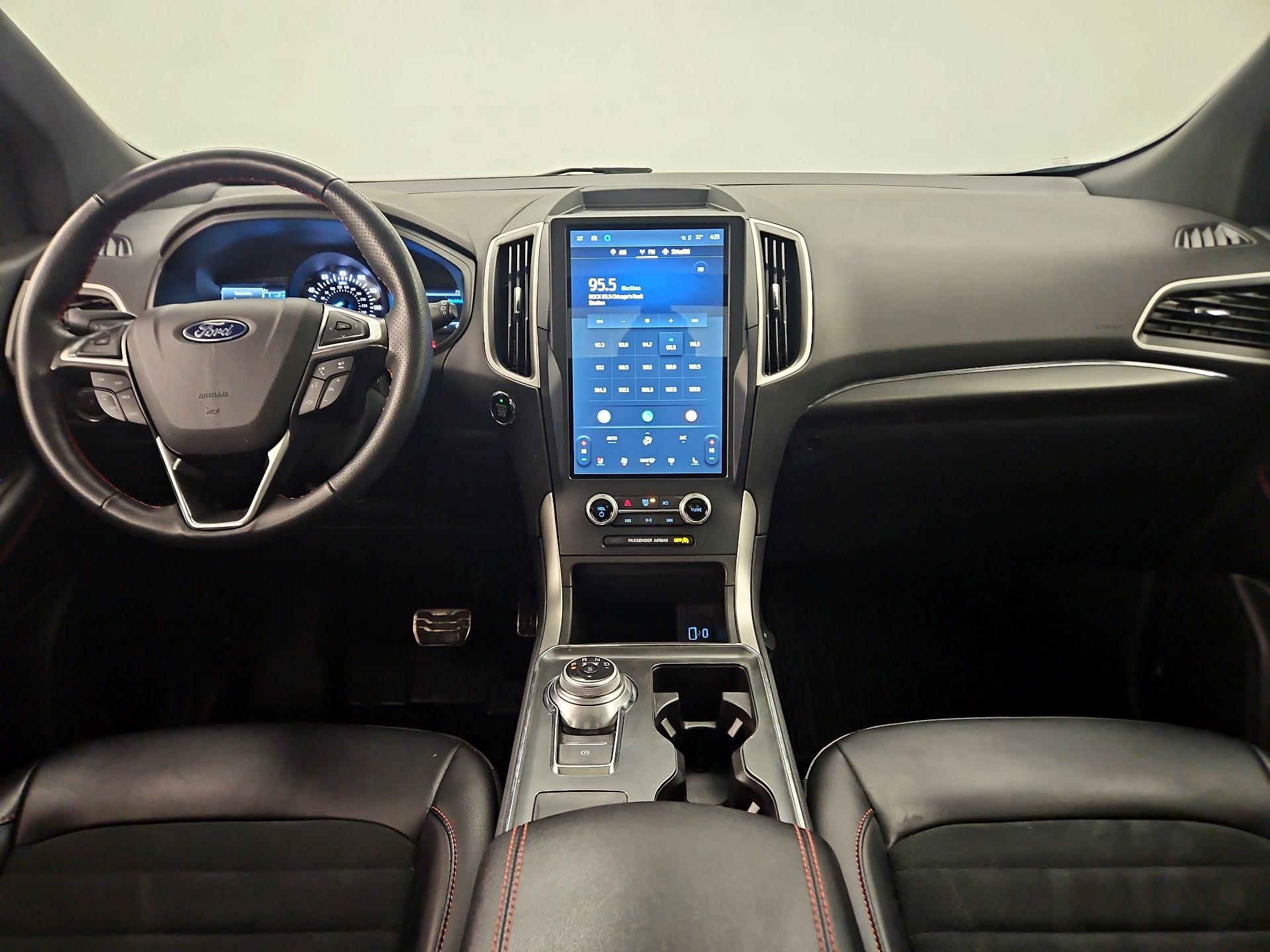 Thumbnail: 2023 Ford Edge - 9