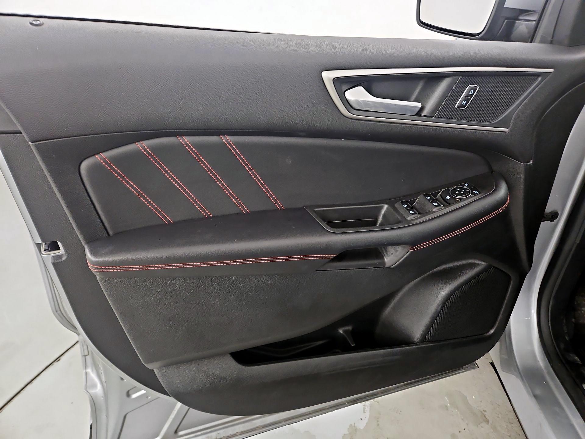 Thumbnail: 2023 Ford Edge - 12