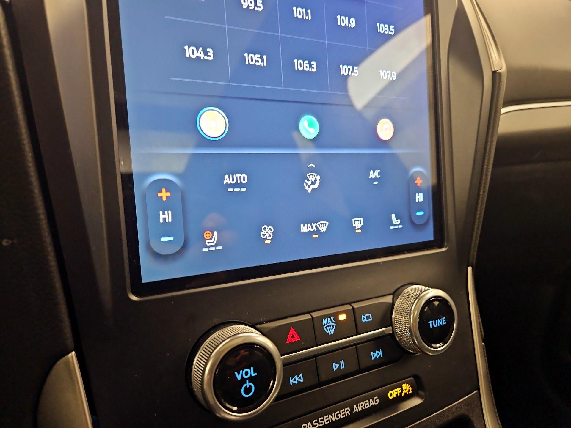 Thumbnail: 2023 Ford Edge - 16