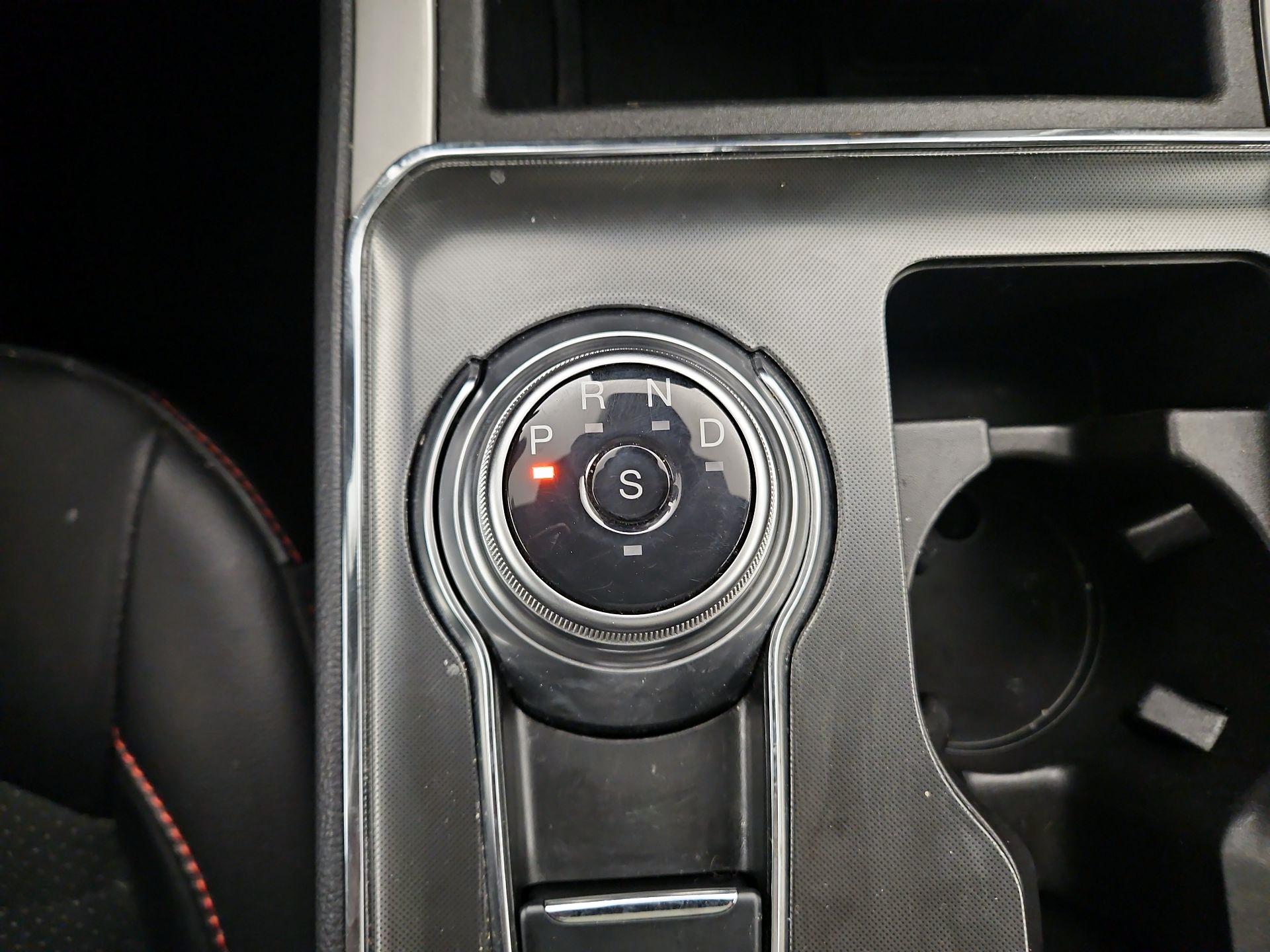 Thumbnail: 2023 Ford Edge - 17