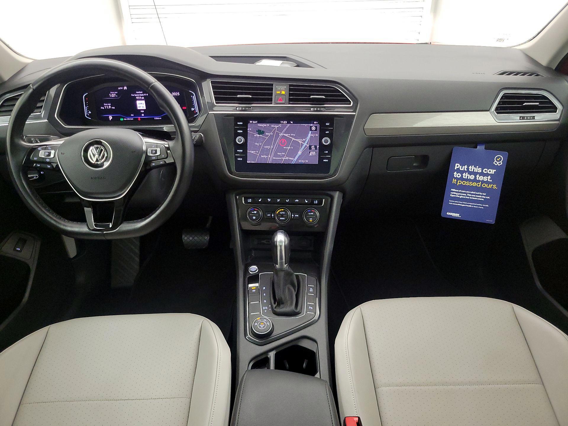 Thumbnail: 2019 Volkswagen Tiguan - 9
