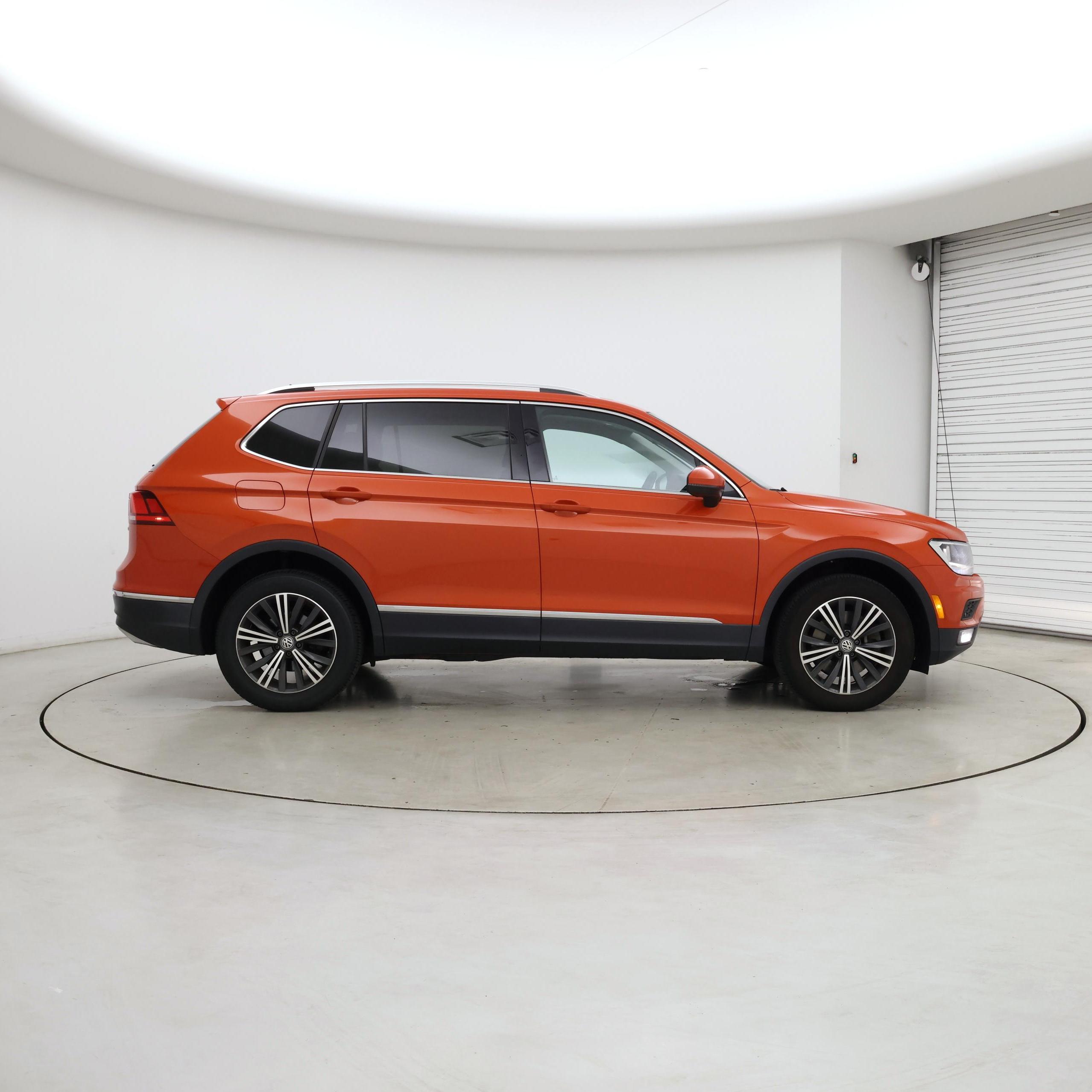 Thumbnail: 2019 Volkswagen Tiguan - 7
