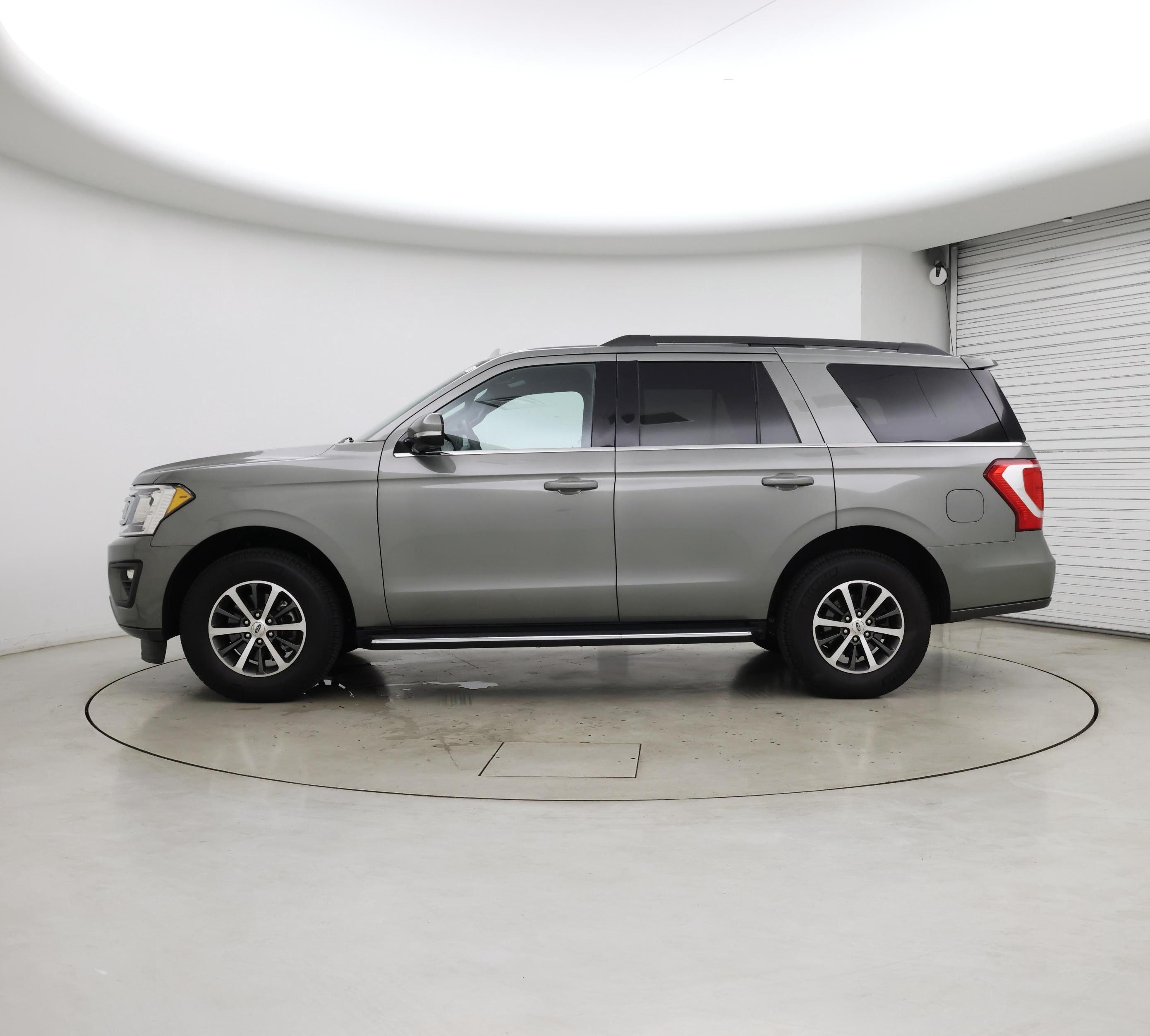 Thumbnail: 2019 Ford Expedition - 3