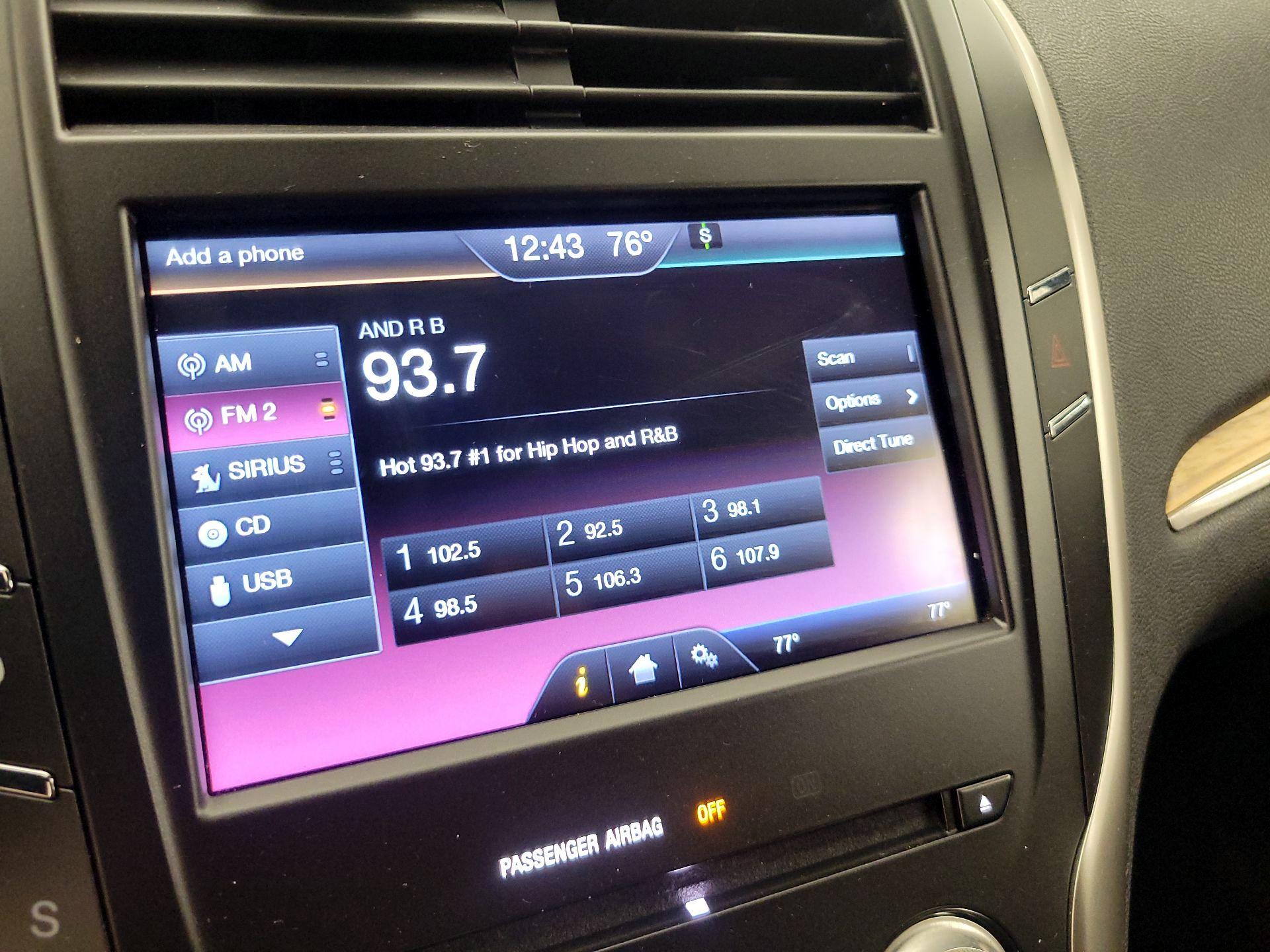 Thumbnail: 2015 Lincoln MKC - 16