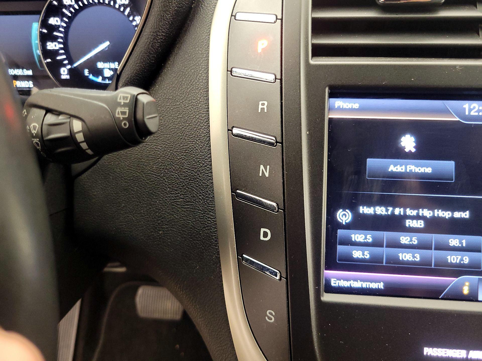 Thumbnail: 2015 Lincoln MKC - 18
