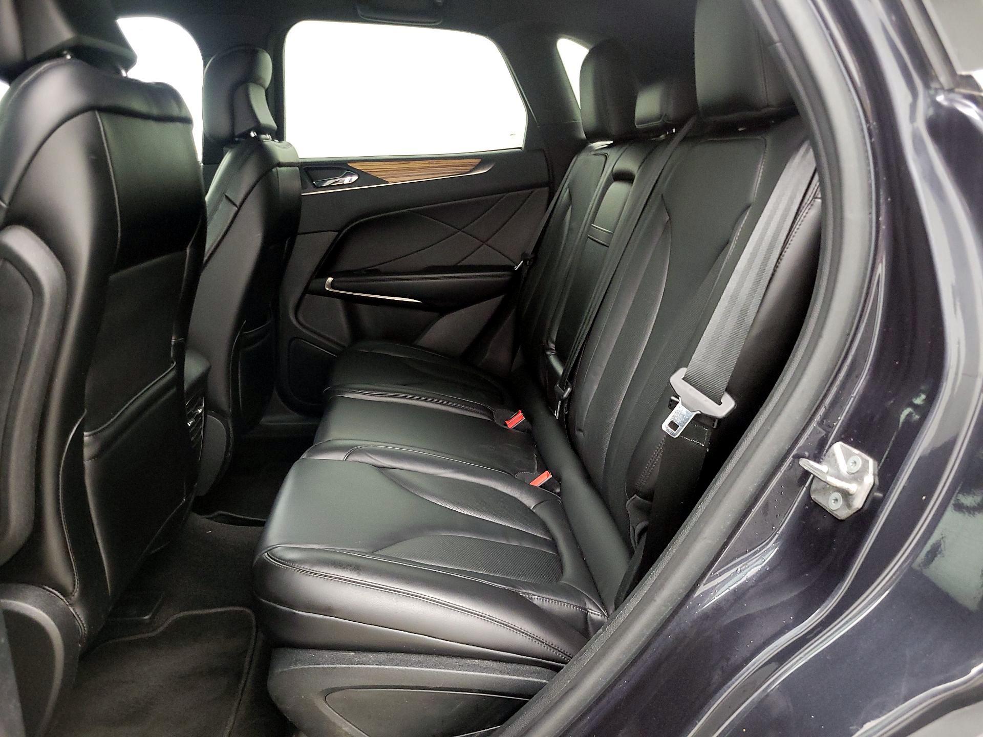 Thumbnail: 2015 Lincoln MKC - 20