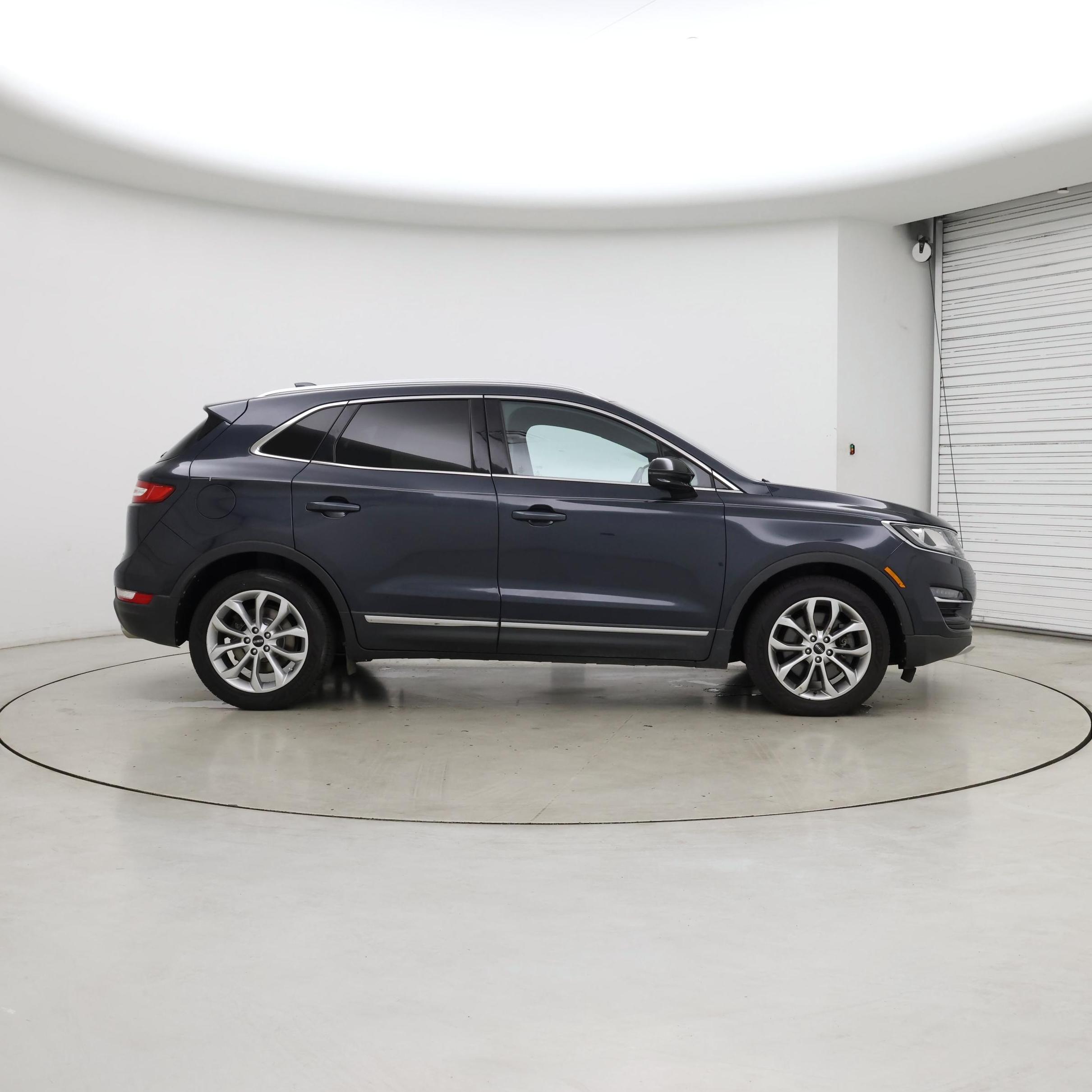Thumbnail: 2015 Lincoln MKC - 7