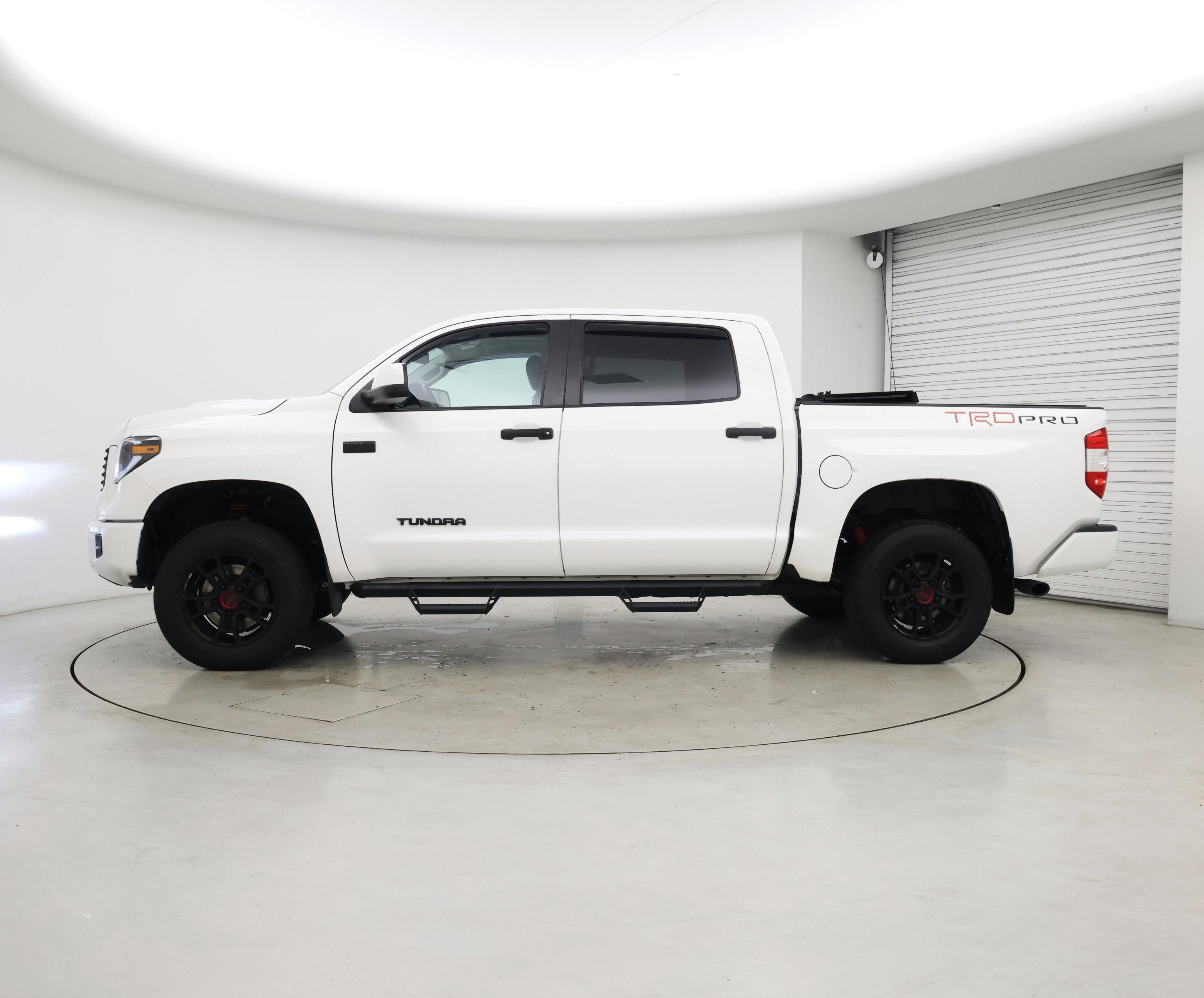 Thumbnail: 2021 Toyota Tundra - 3