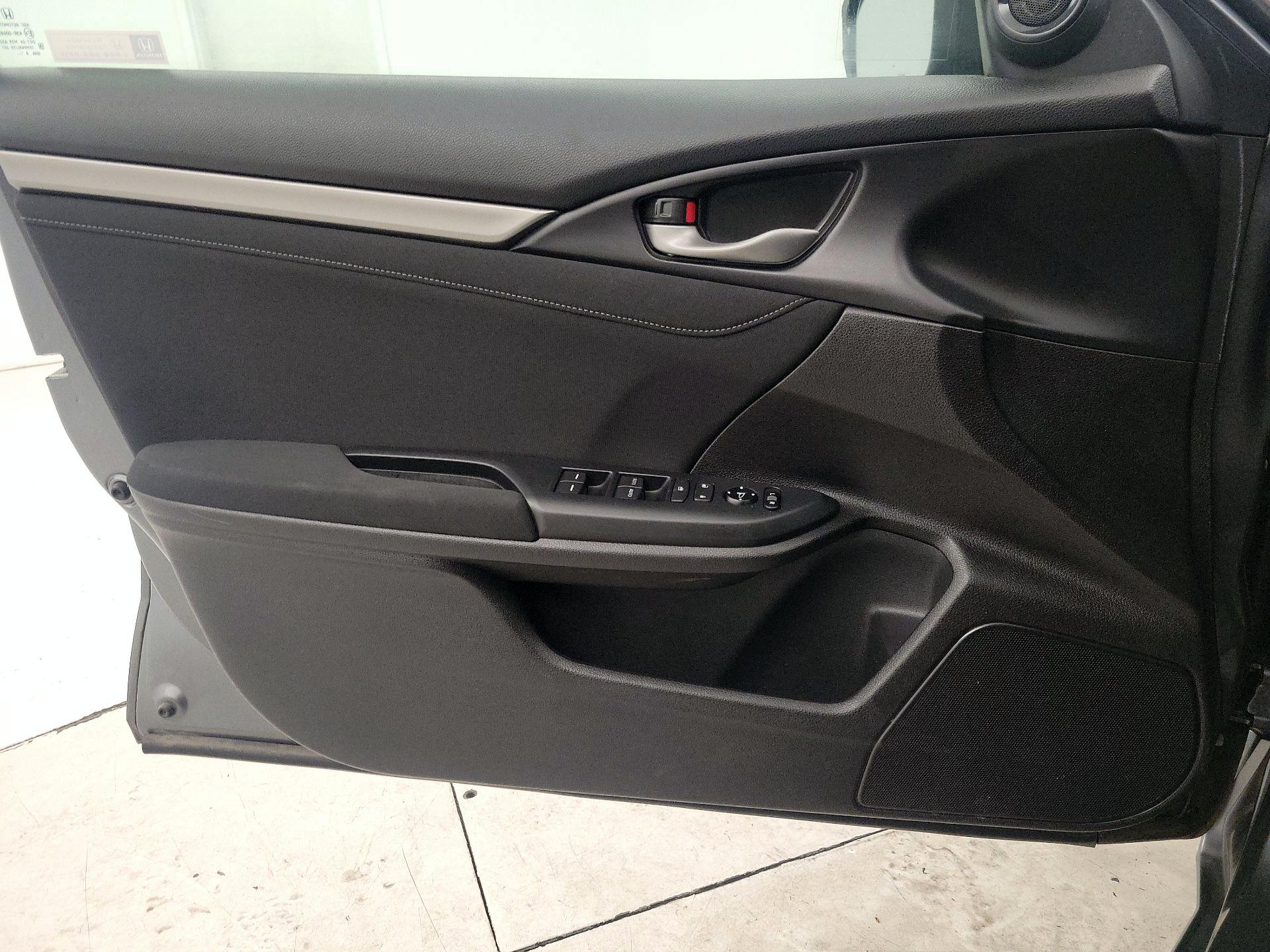 Thumbnail: 2019 Honda Civic - 12