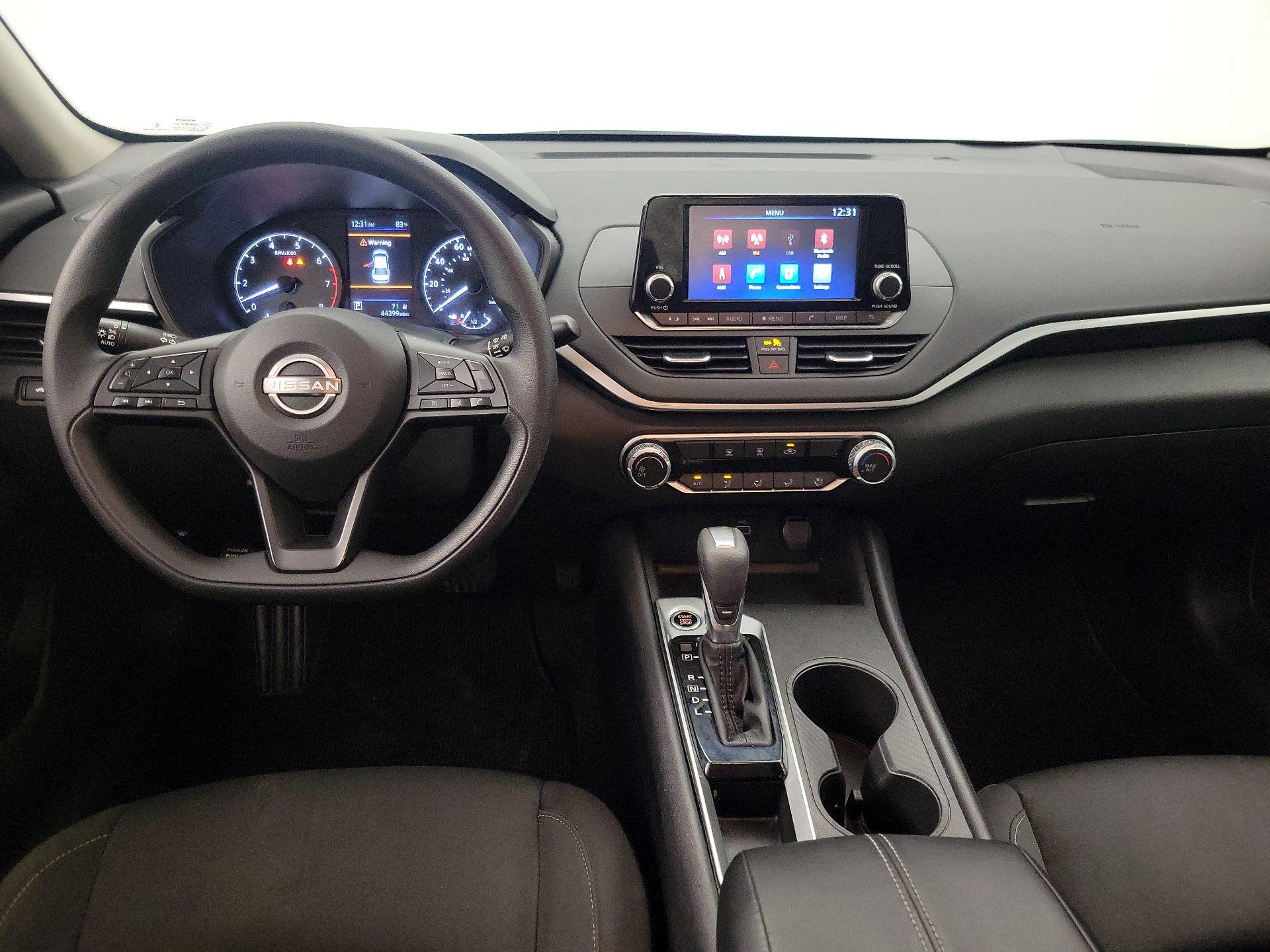 Thumbnail: 2023 Nissan Altima - 9