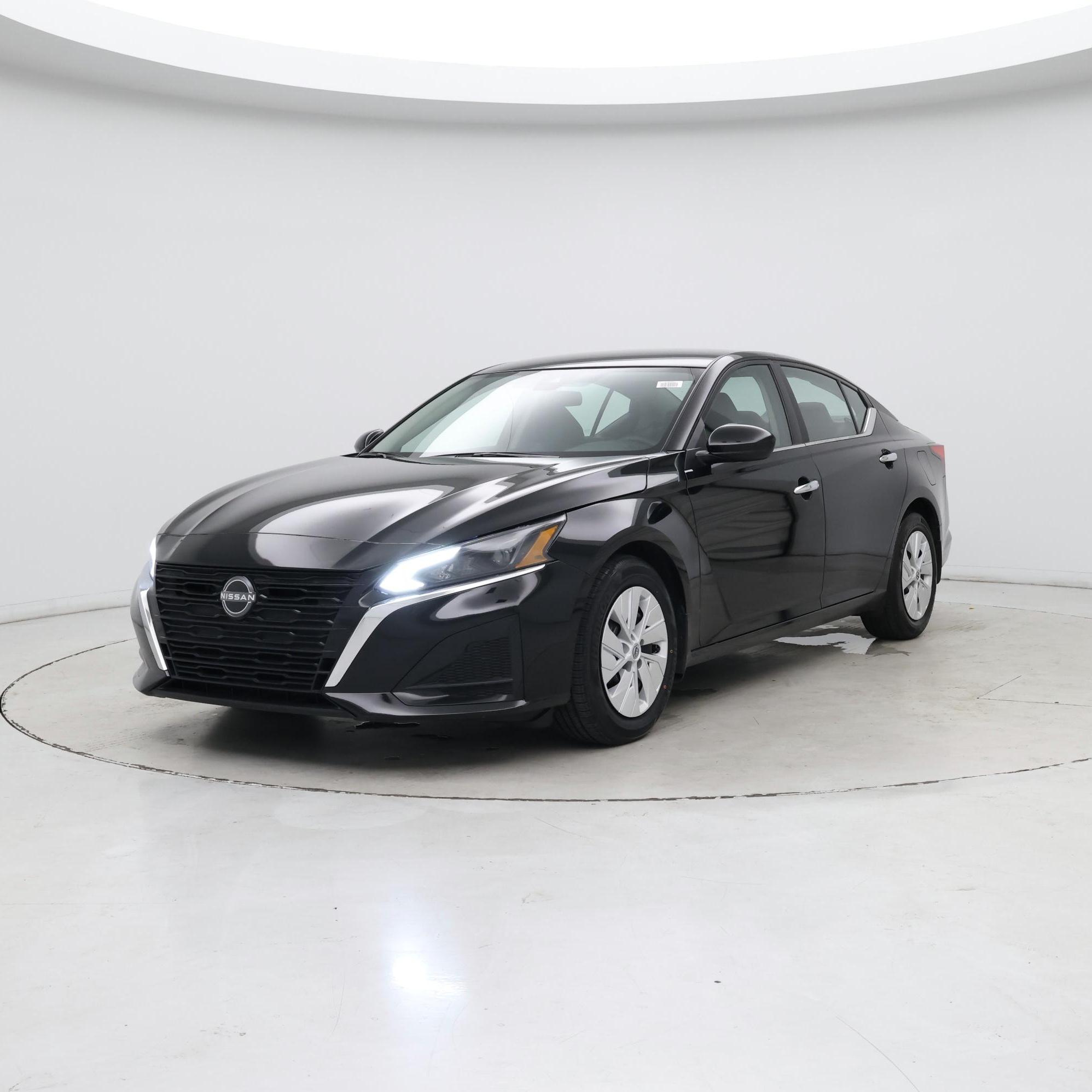 Thumbnail: 2023 Nissan Altima - 4