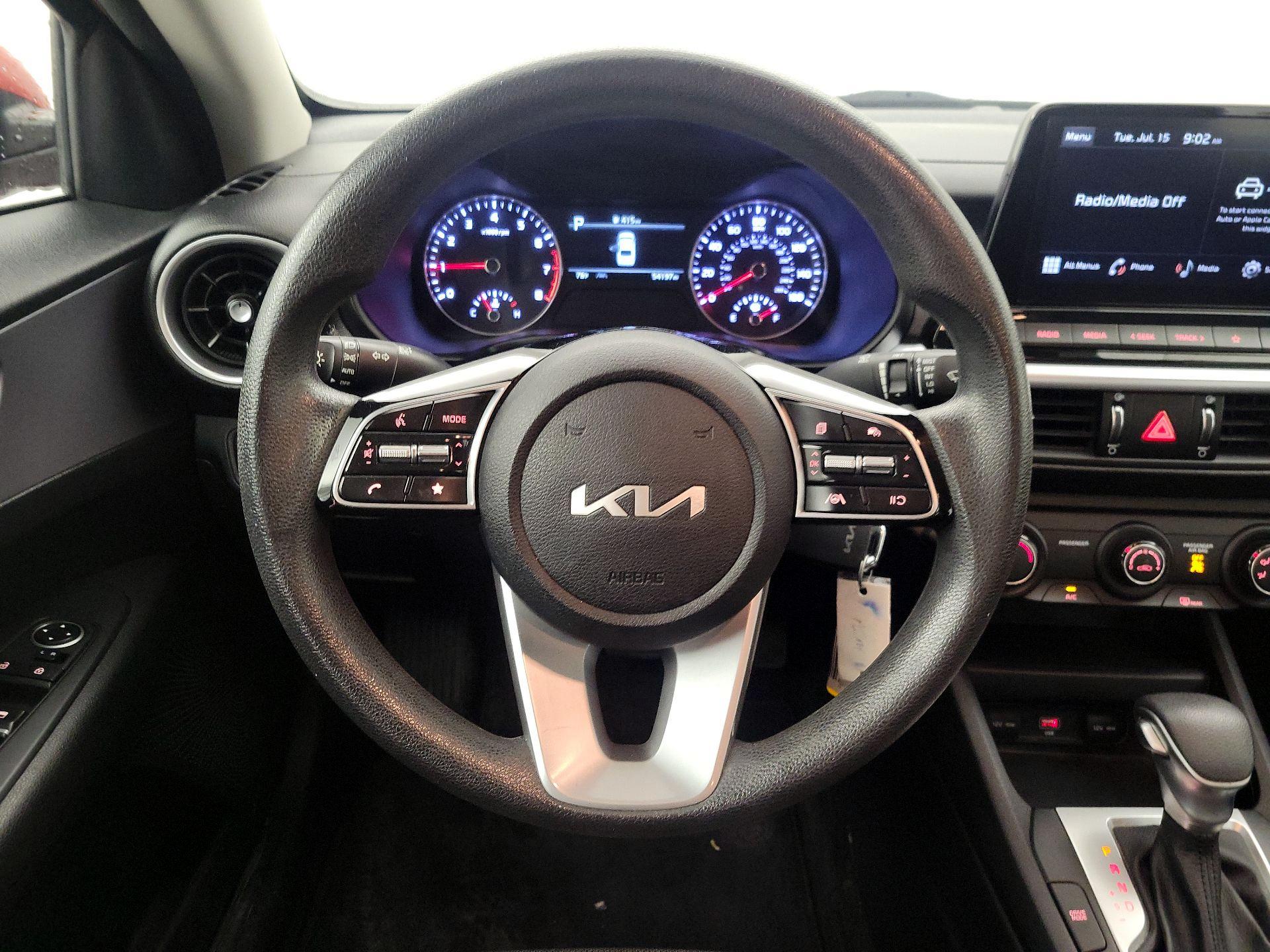 Thumbnail: 2022 Kia Forte - 10