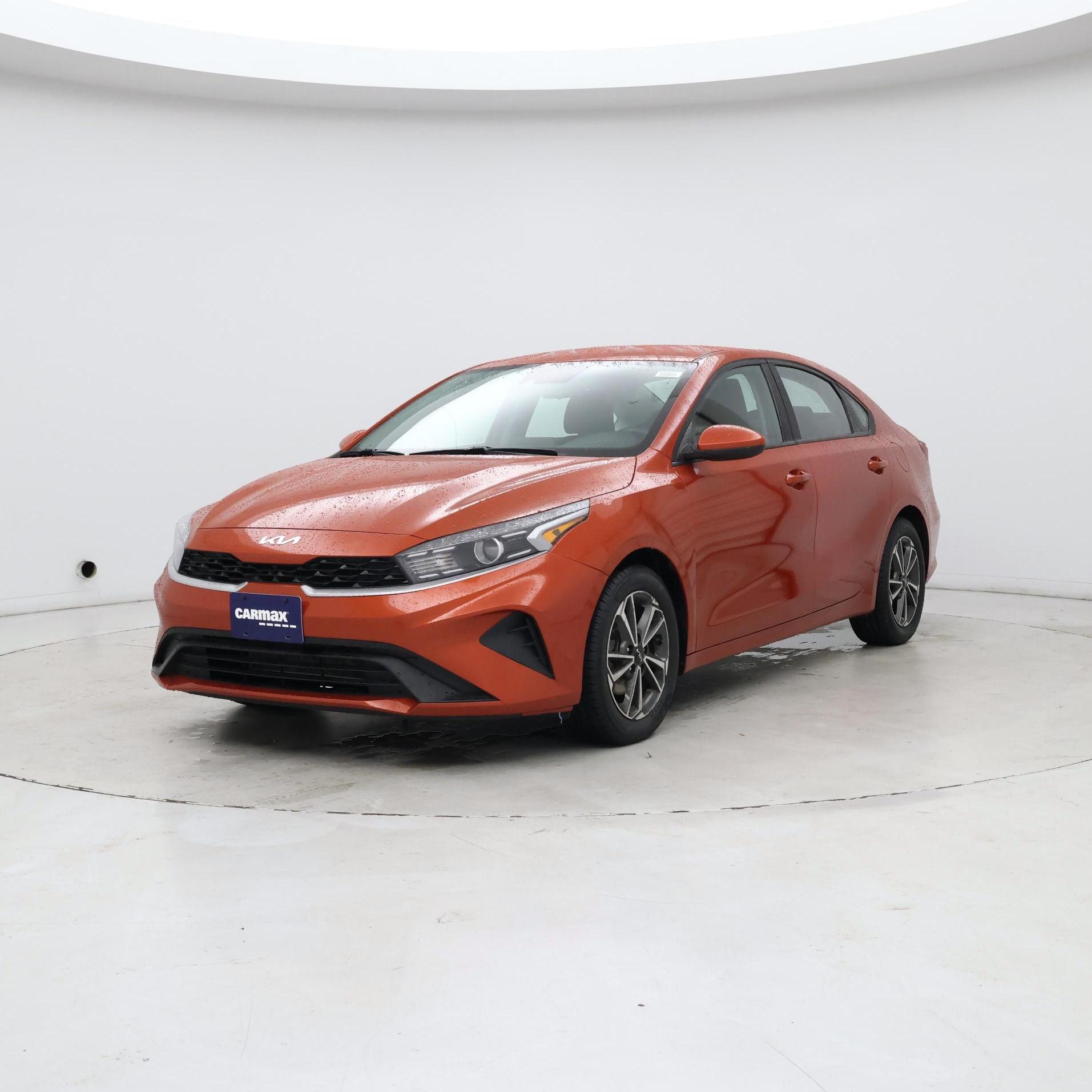 Thumbnail: 2022 Kia Forte - 4