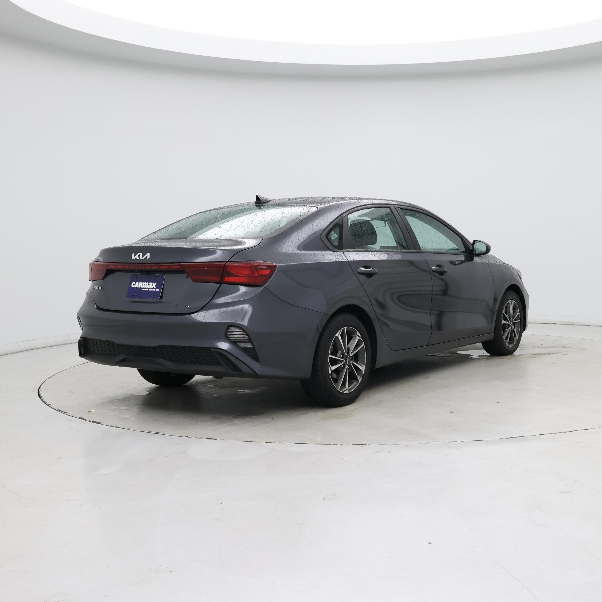Thumbnail: 2023 Kia Forte - 8