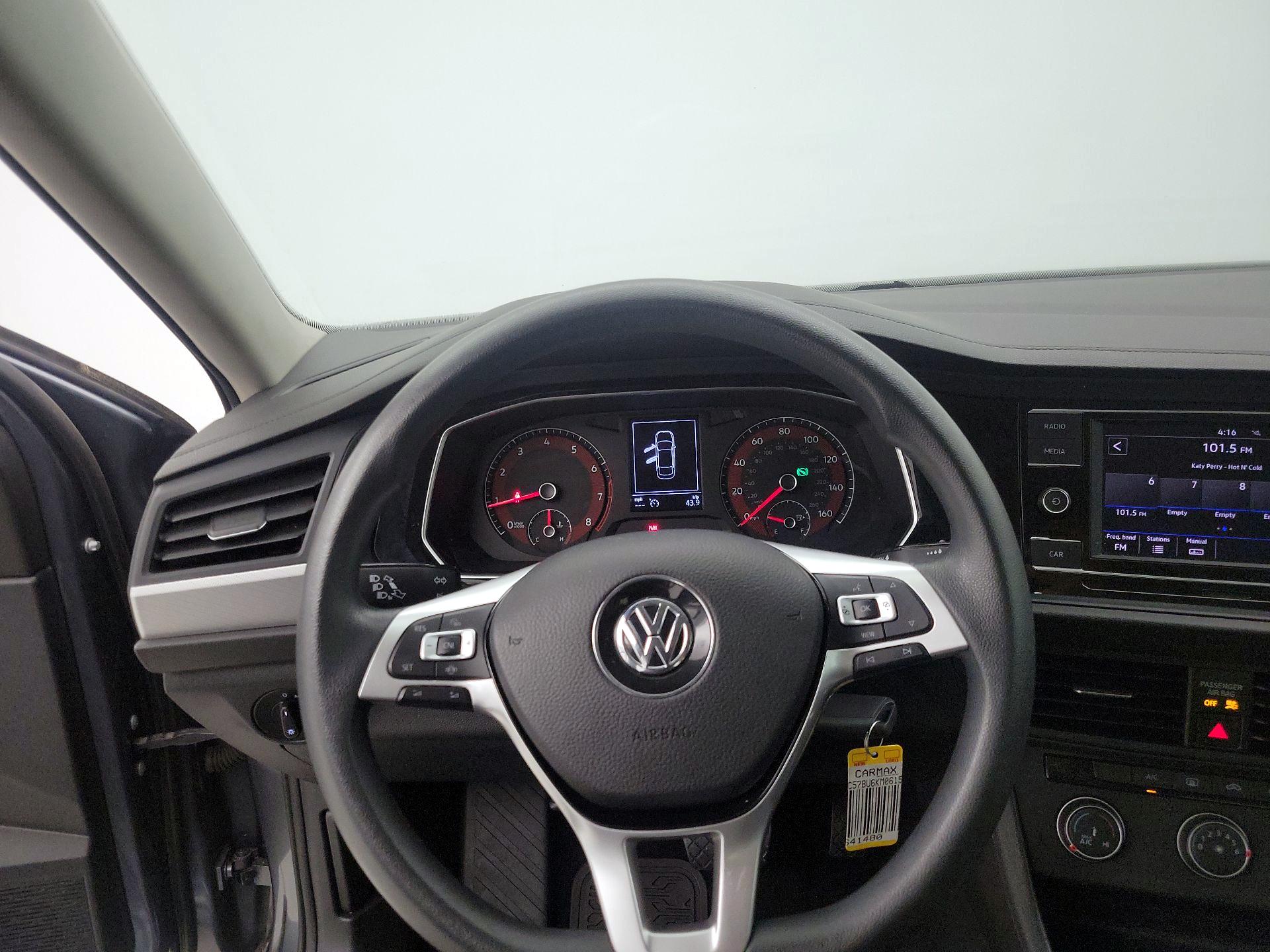 Thumbnail: 2019 Volkswagen Jetta - 10