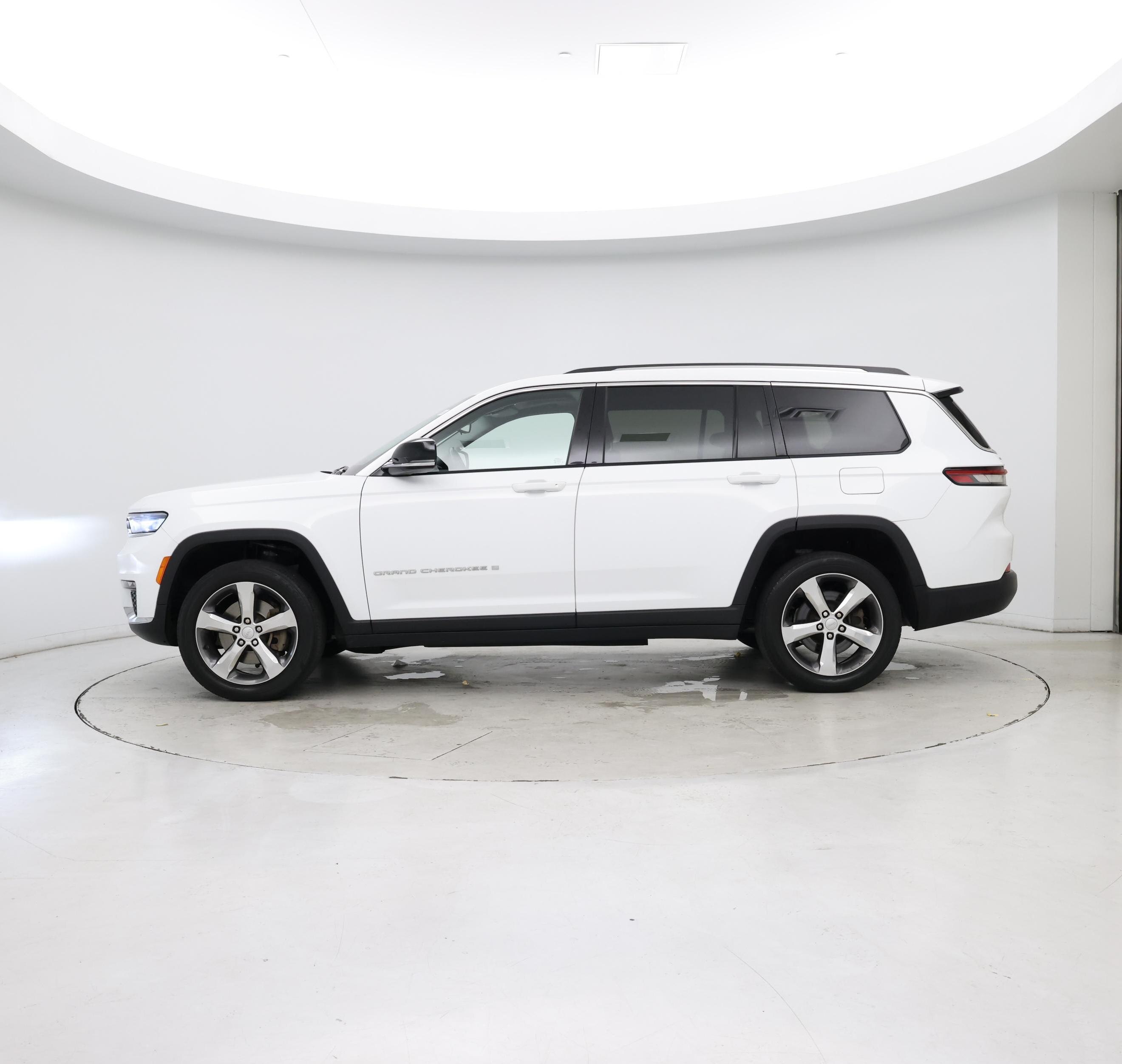 Thumbnail: 2021 Jeep Grand Cherokee L - 3