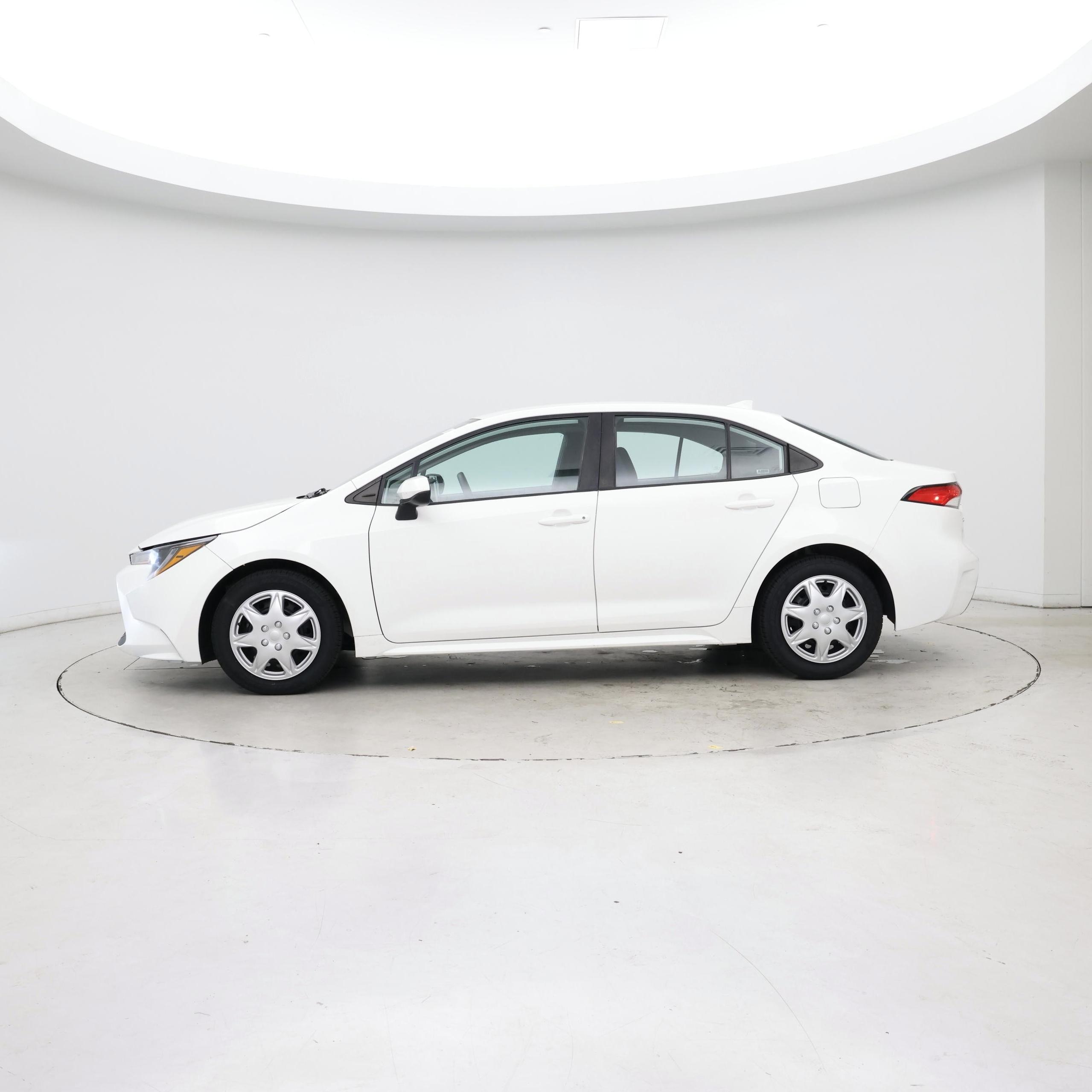 Thumbnail: 2021 Toyota Corolla - 3