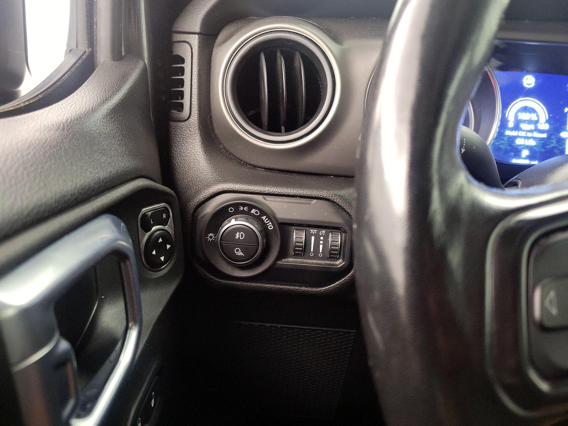 Thumbnail: 2021 Jeep Gladiator - 13