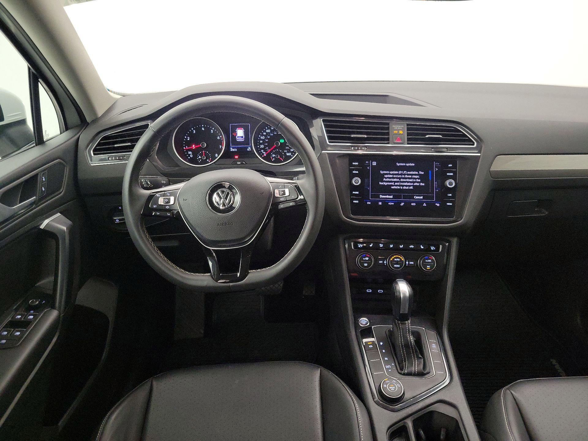 Thumbnail: 2021 Volkswagen Tiguan - 9