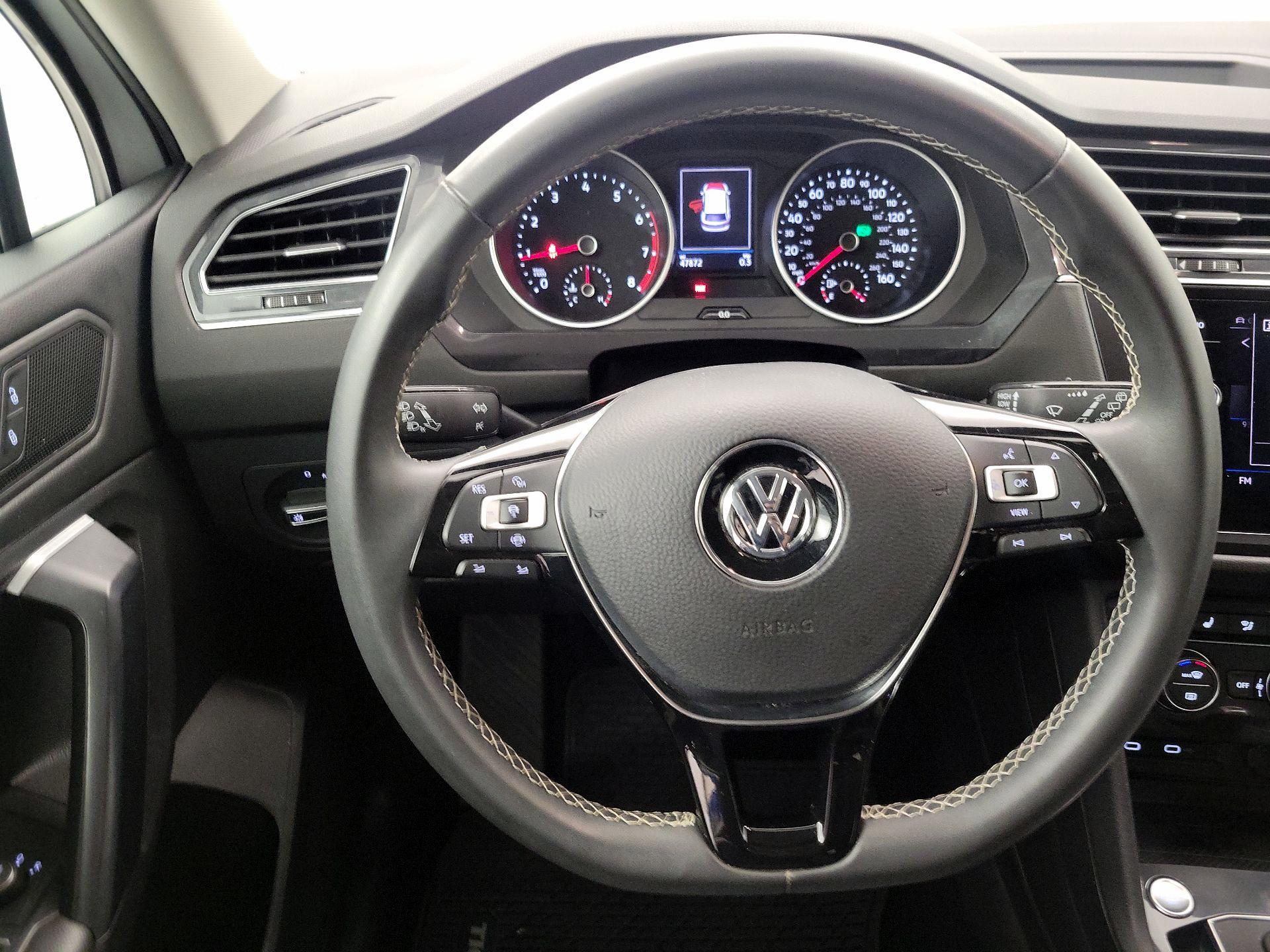 Thumbnail: 2021 Volkswagen Tiguan - 10