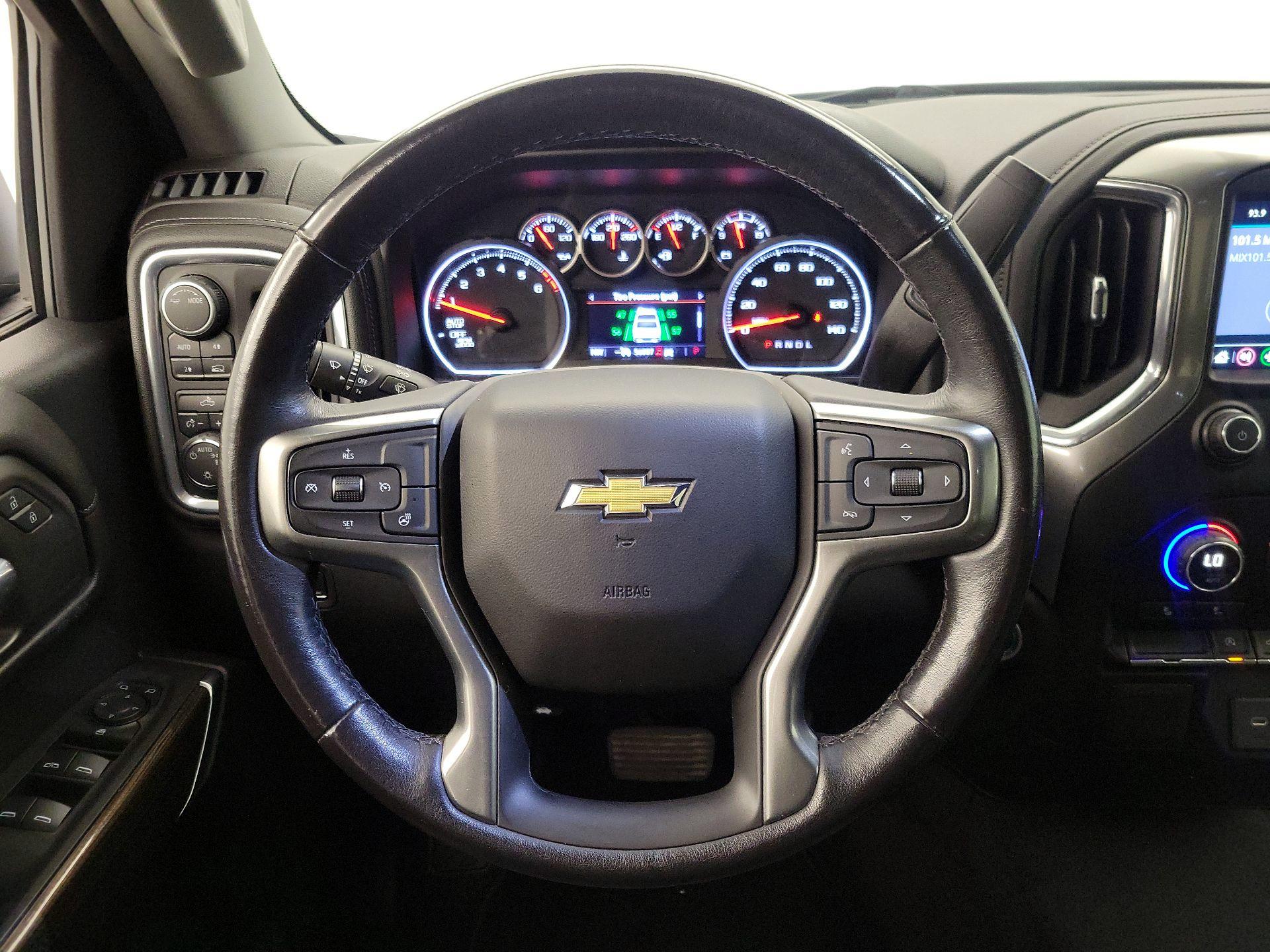 Thumbnail: 2021 Chevrolet Silverado 1500 - 10