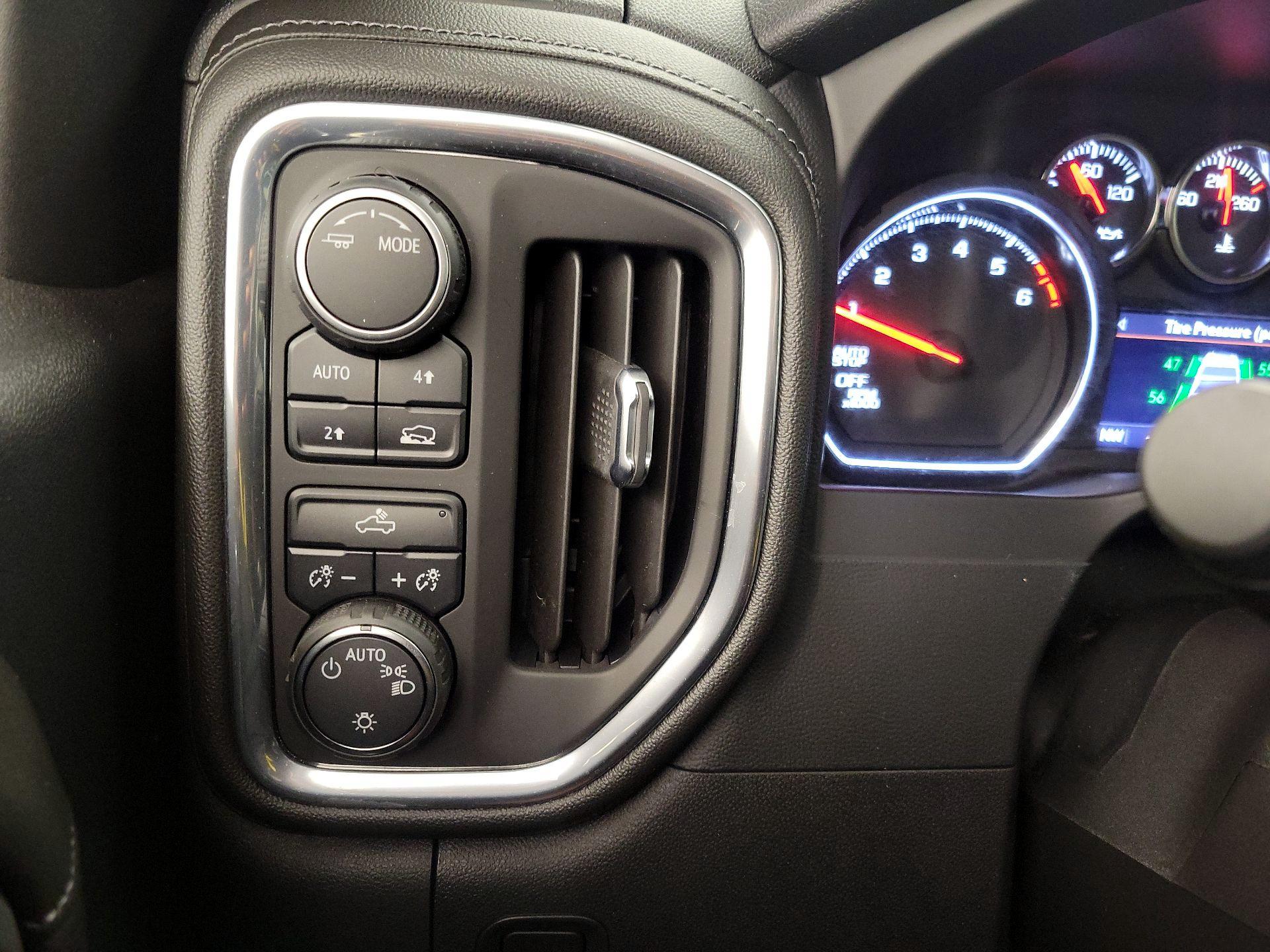 Thumbnail: 2021 Chevrolet Silverado 1500 - 13