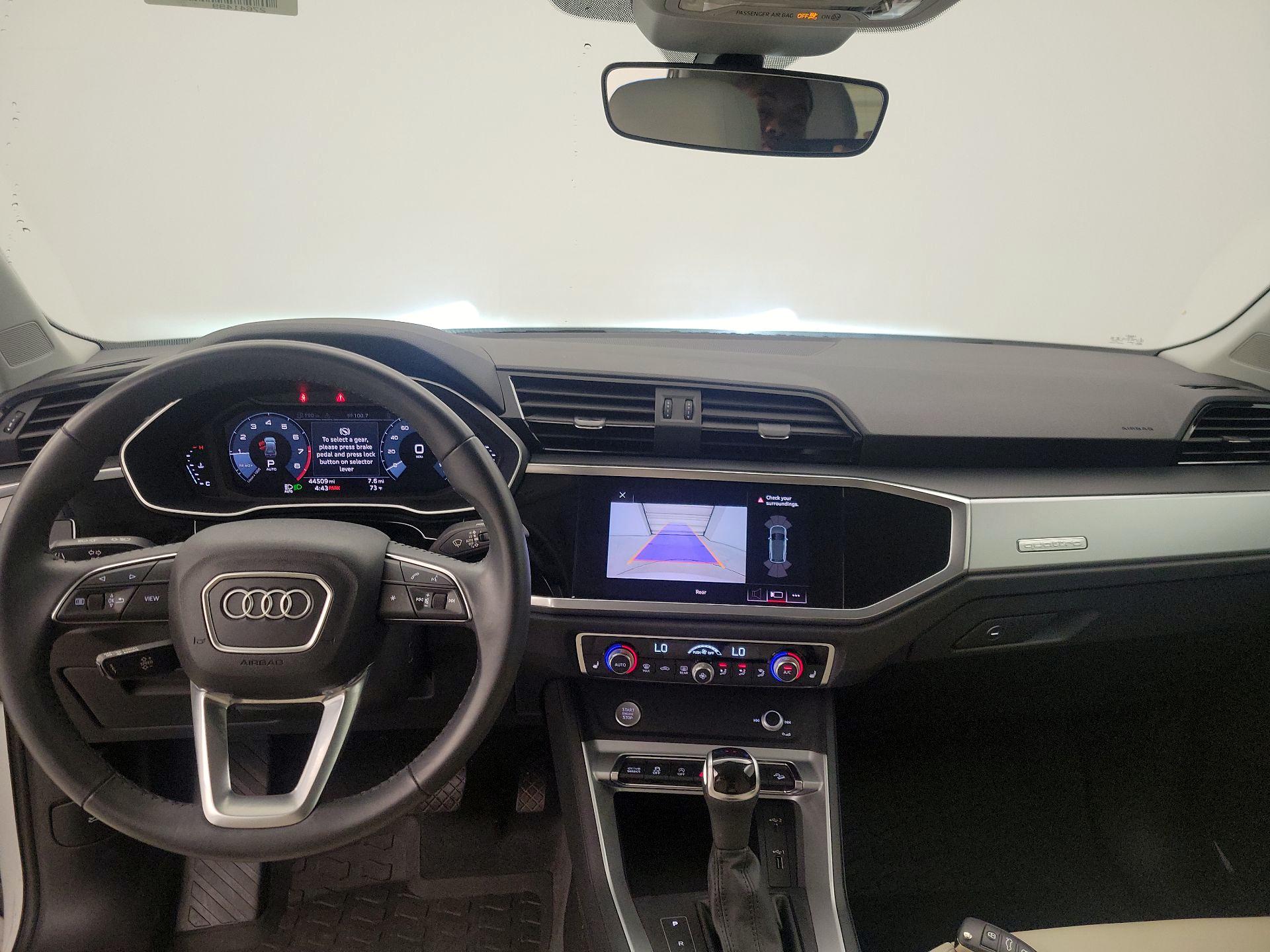 Thumbnail: 2020 Audi Q3 - 9