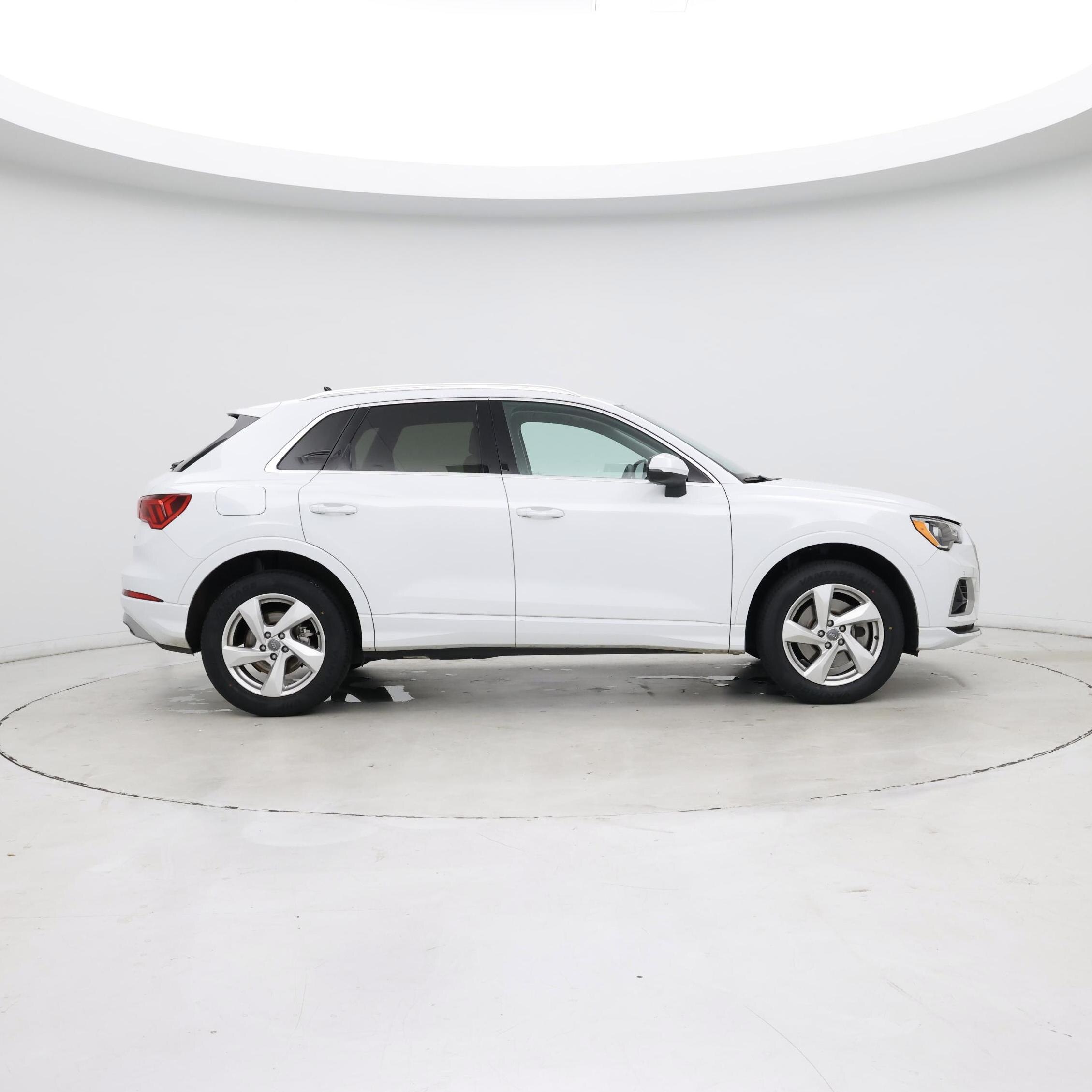 Thumbnail: 2020 Audi Q3 - 7