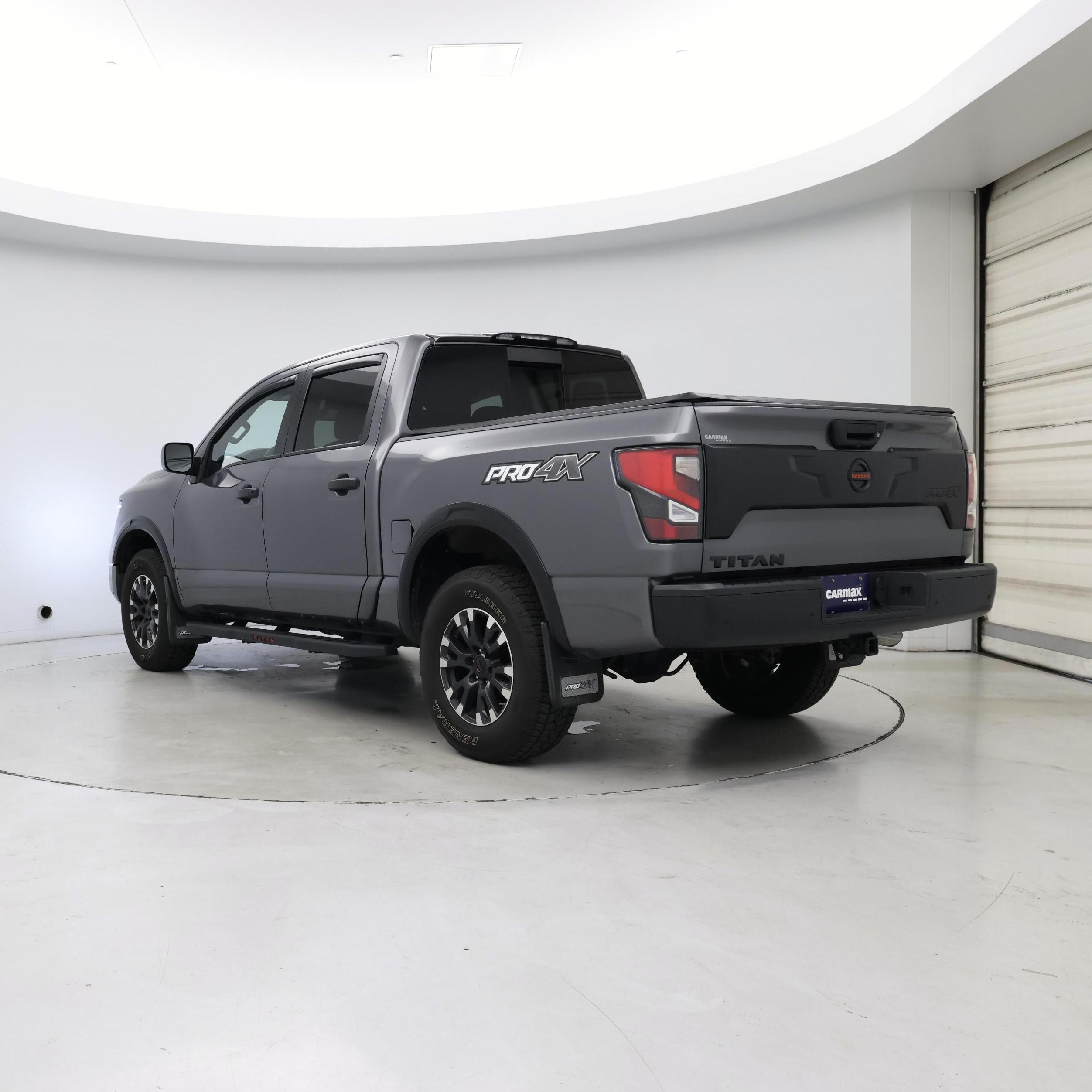 Thumbnail: 2021 Nissan Titan - 2