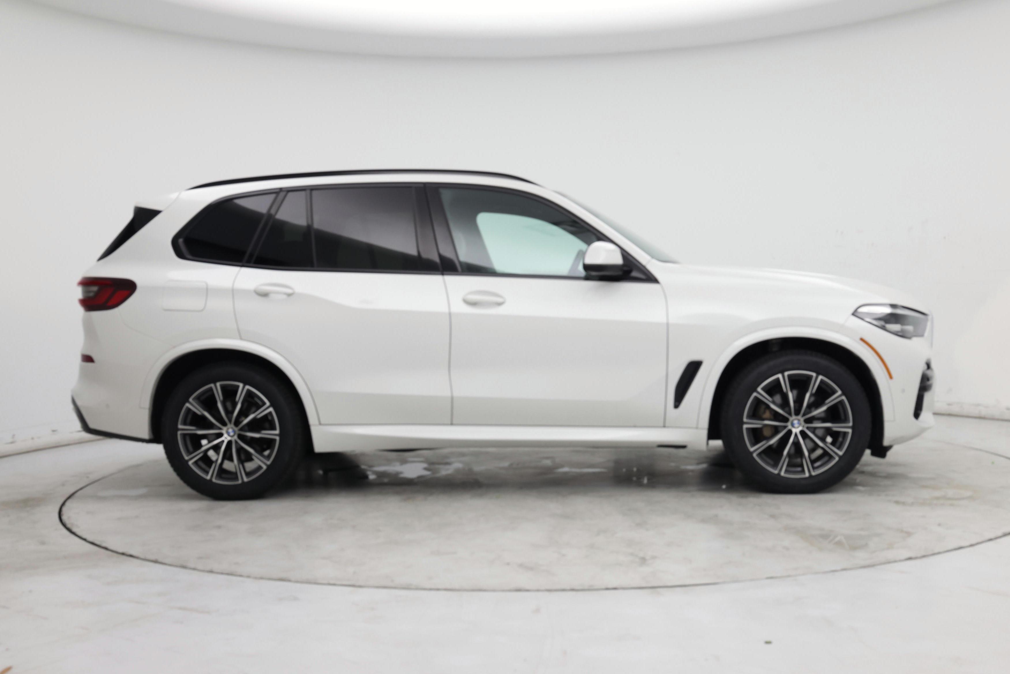 Thumbnail: 2021 BMW X5 - 7