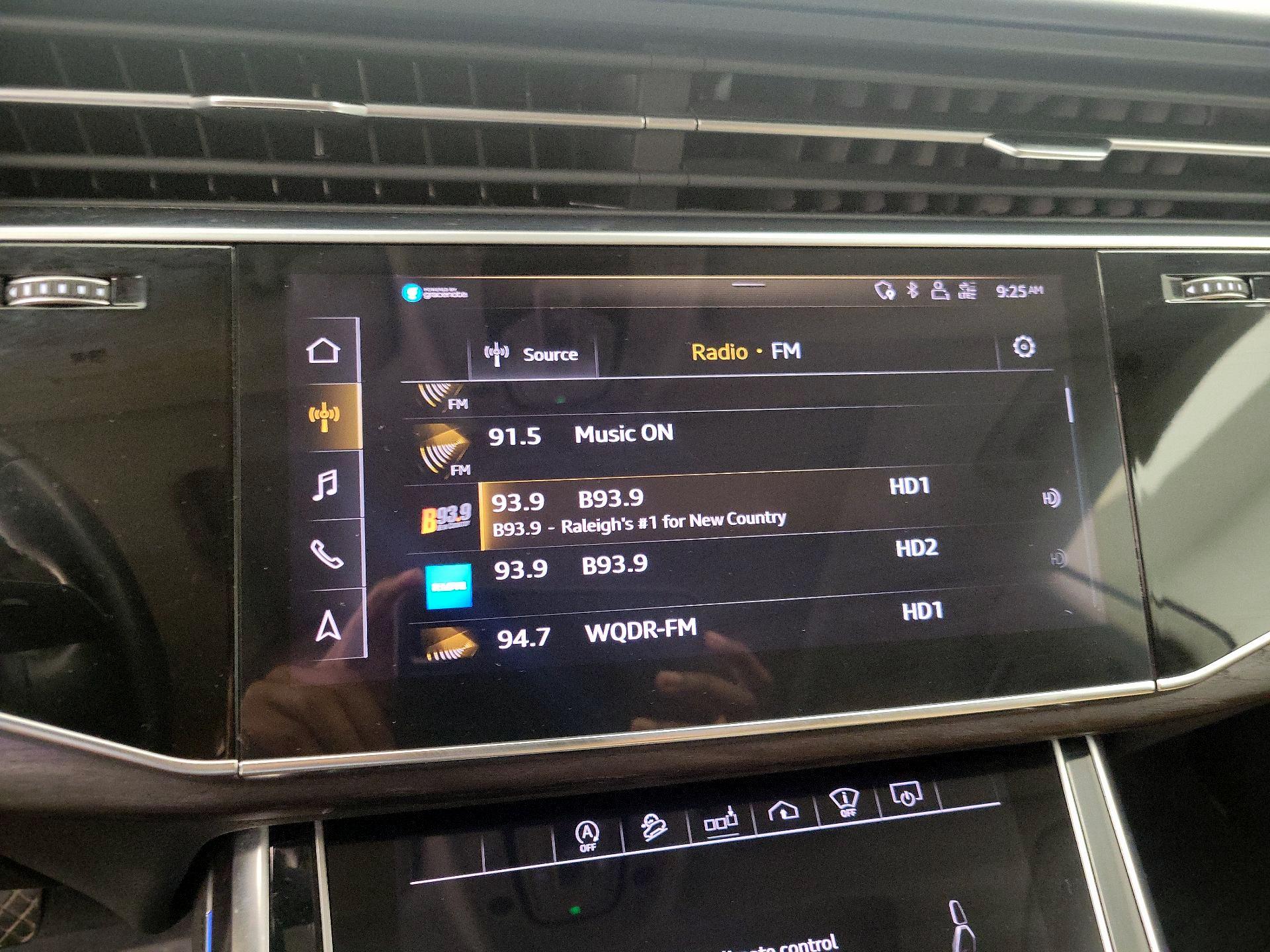 Thumbnail: 2020 Audi Q8 - 15