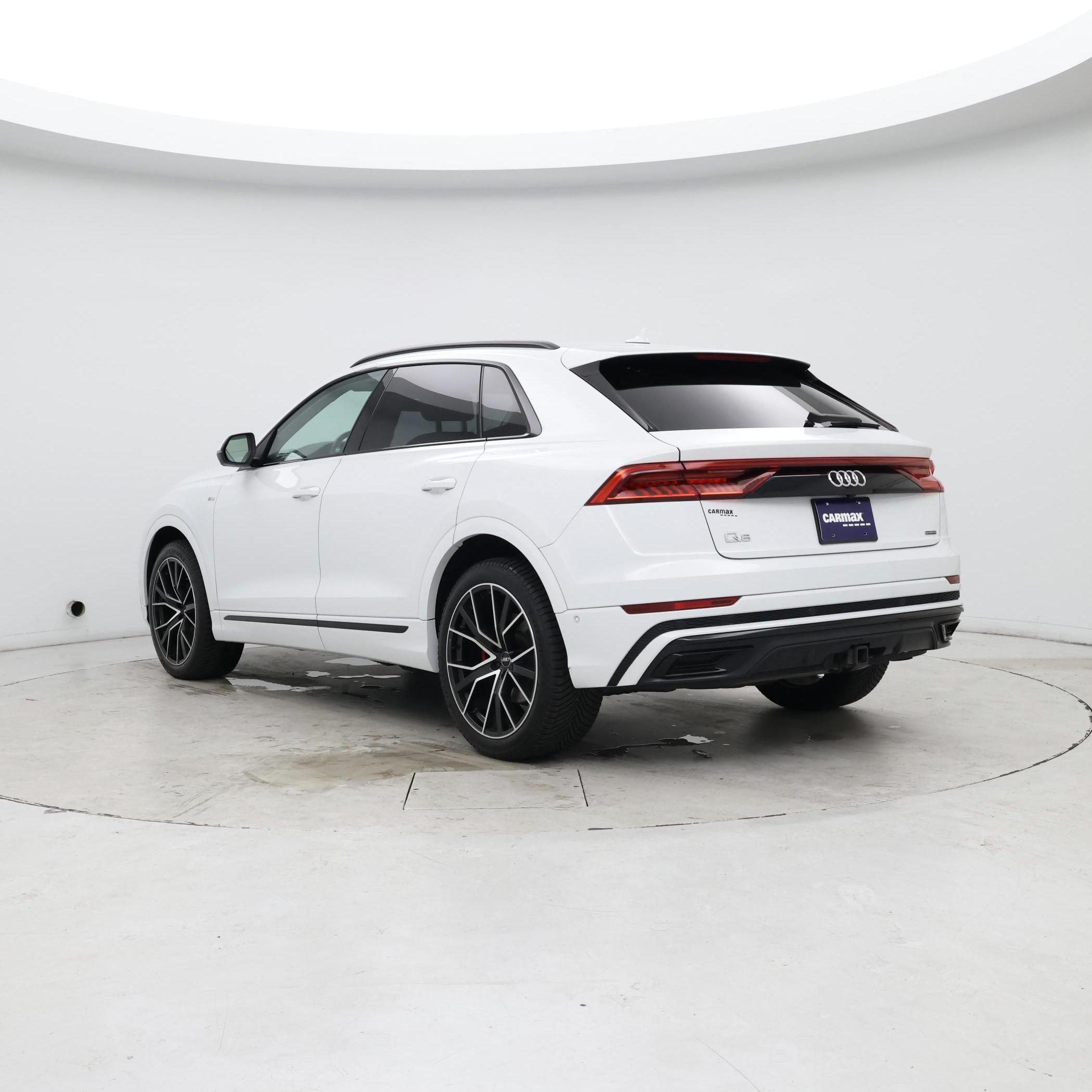 Thumbnail: 2020 Audi Q8 - 2