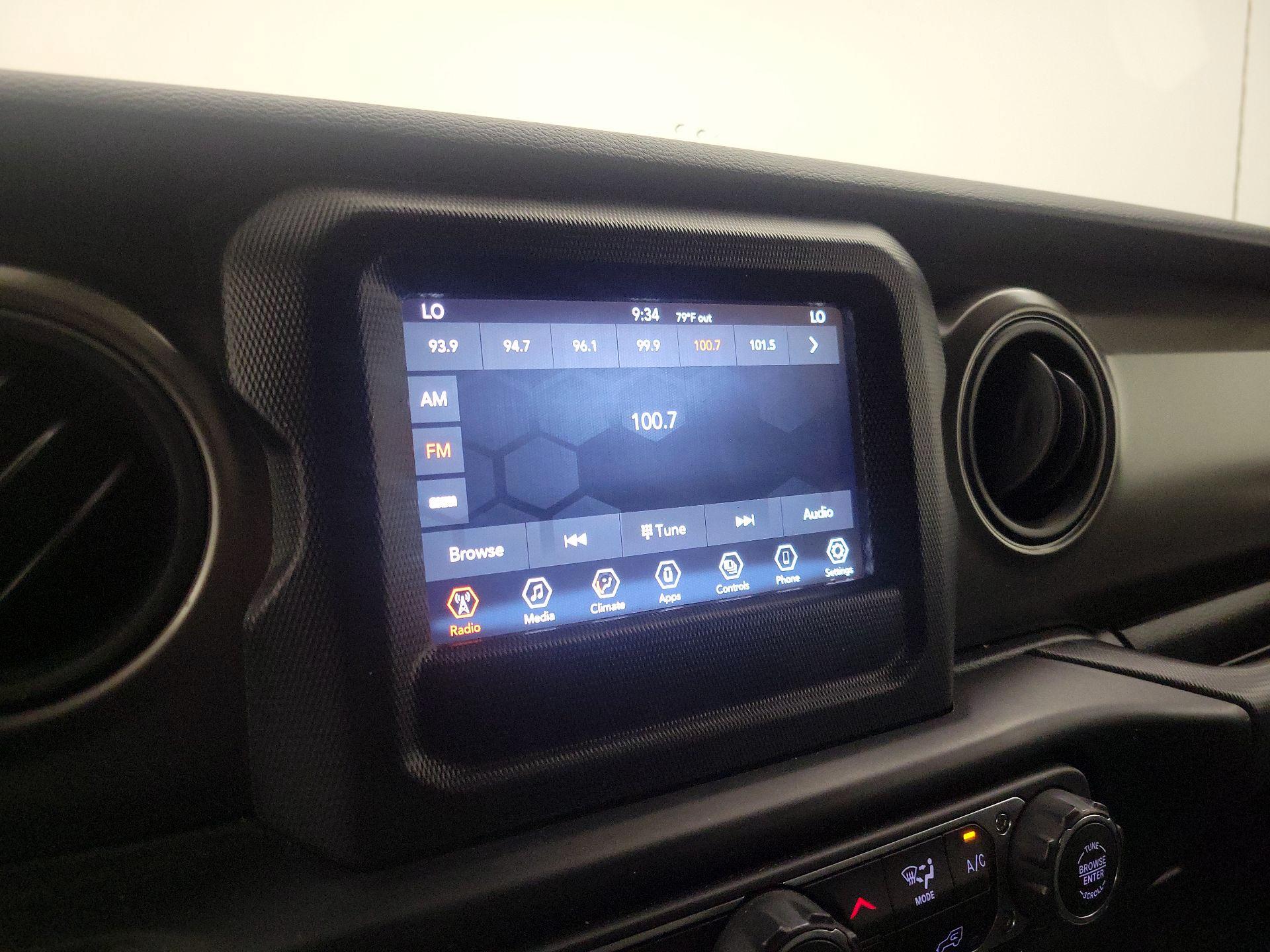 Thumbnail: 2021 Jeep Wrangler - 15
