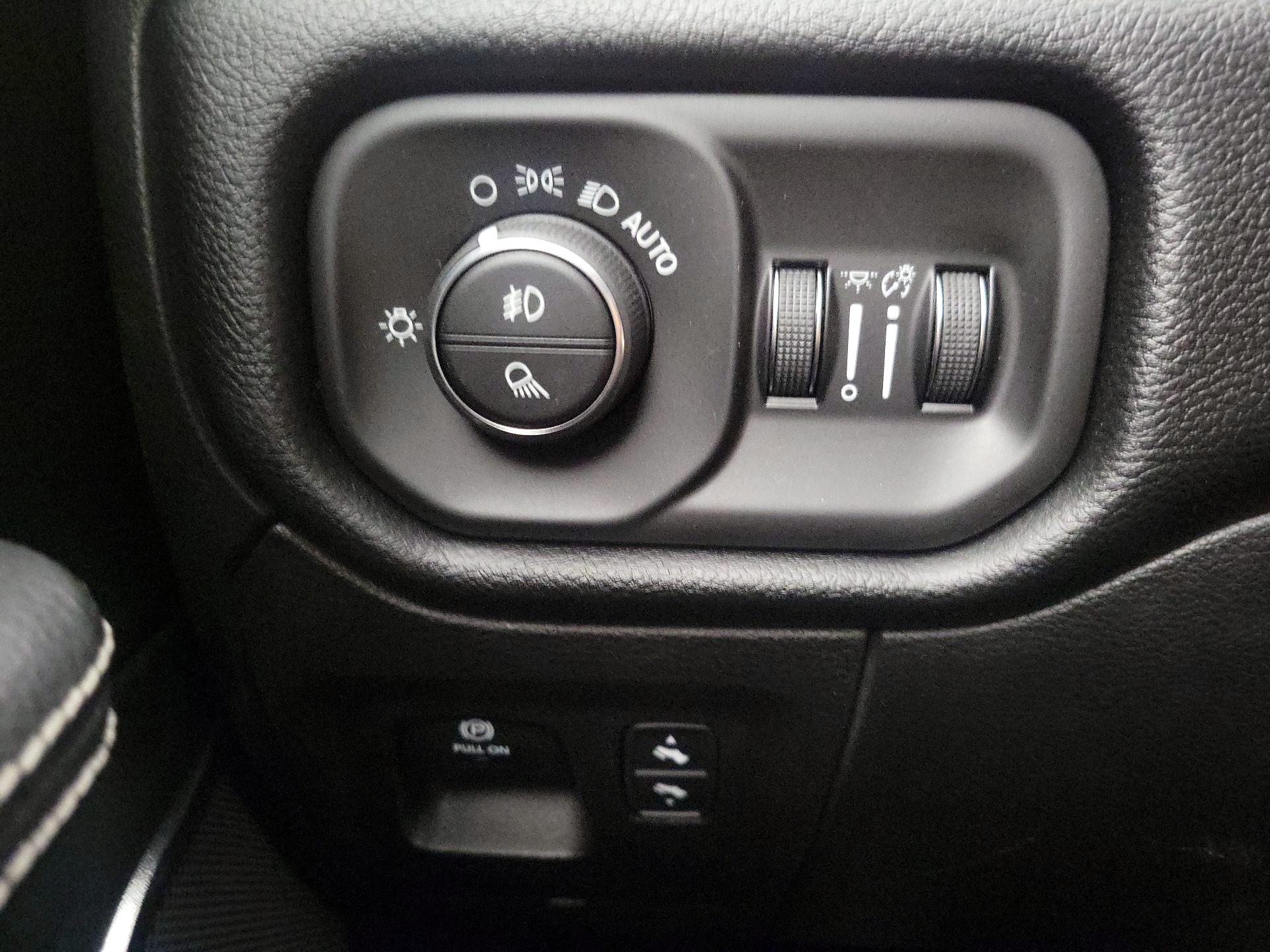 Thumbnail: 2022 RAM 1500 - 13
