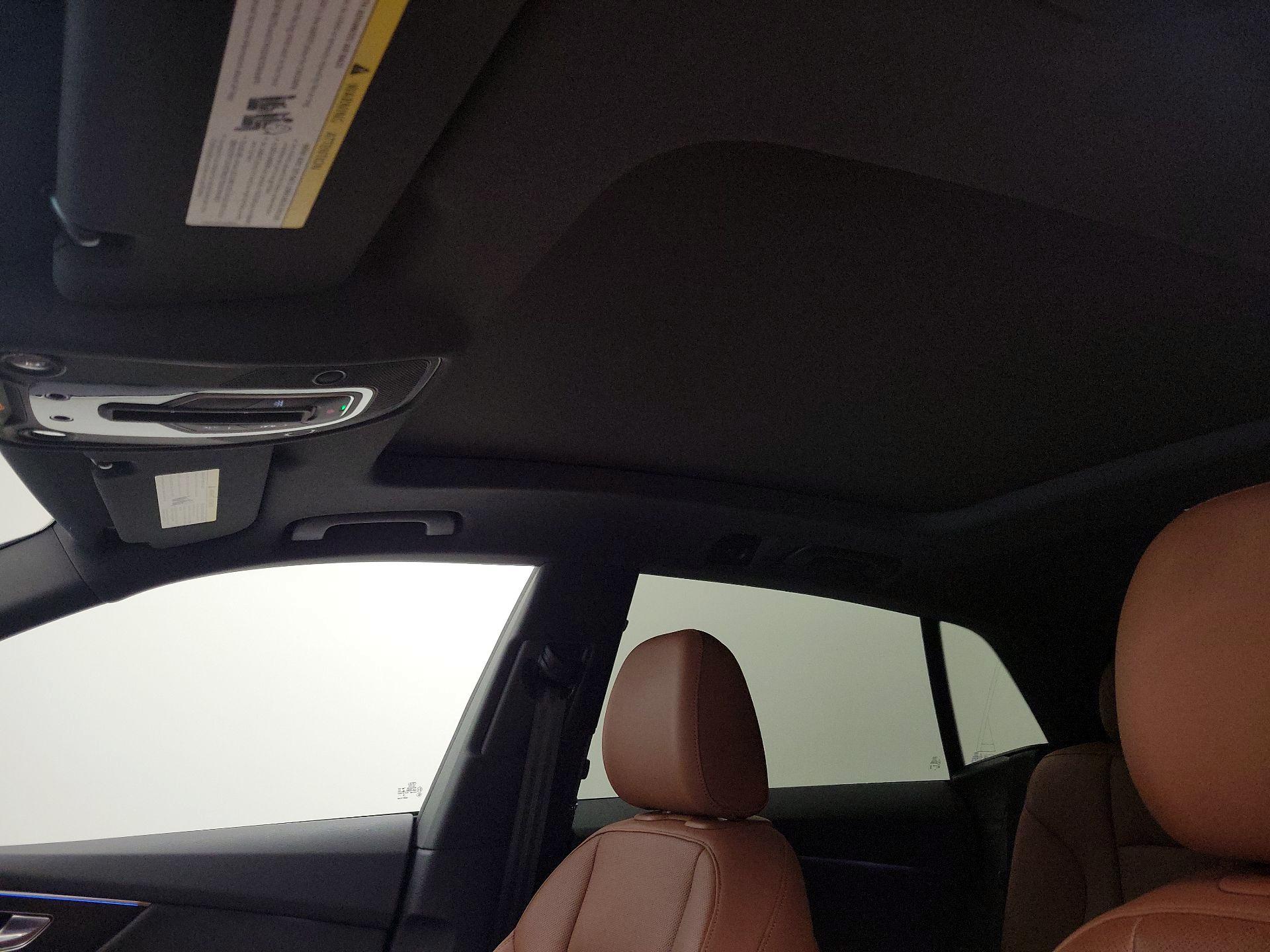 Thumbnail: 2019 Audi Q8 - 19
