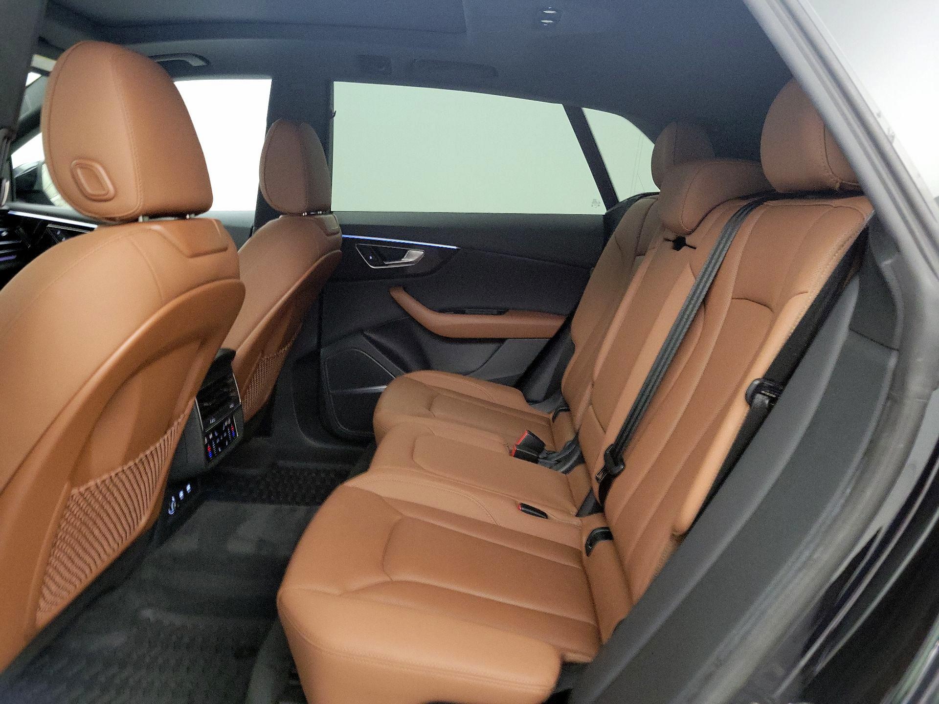 Thumbnail: 2019 Audi Q8 - 20