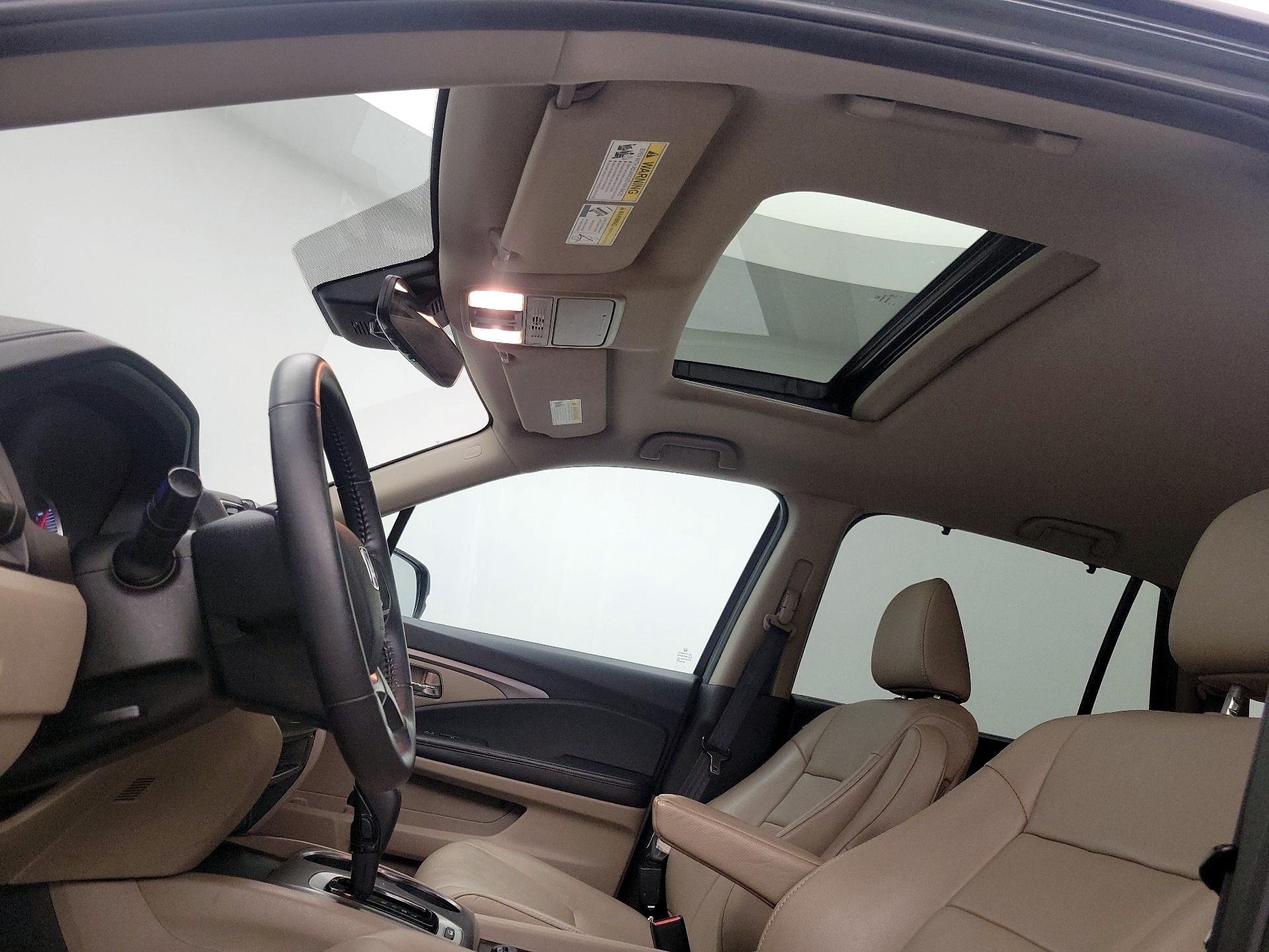 Thumbnail: 2020 Honda Pilot - 19