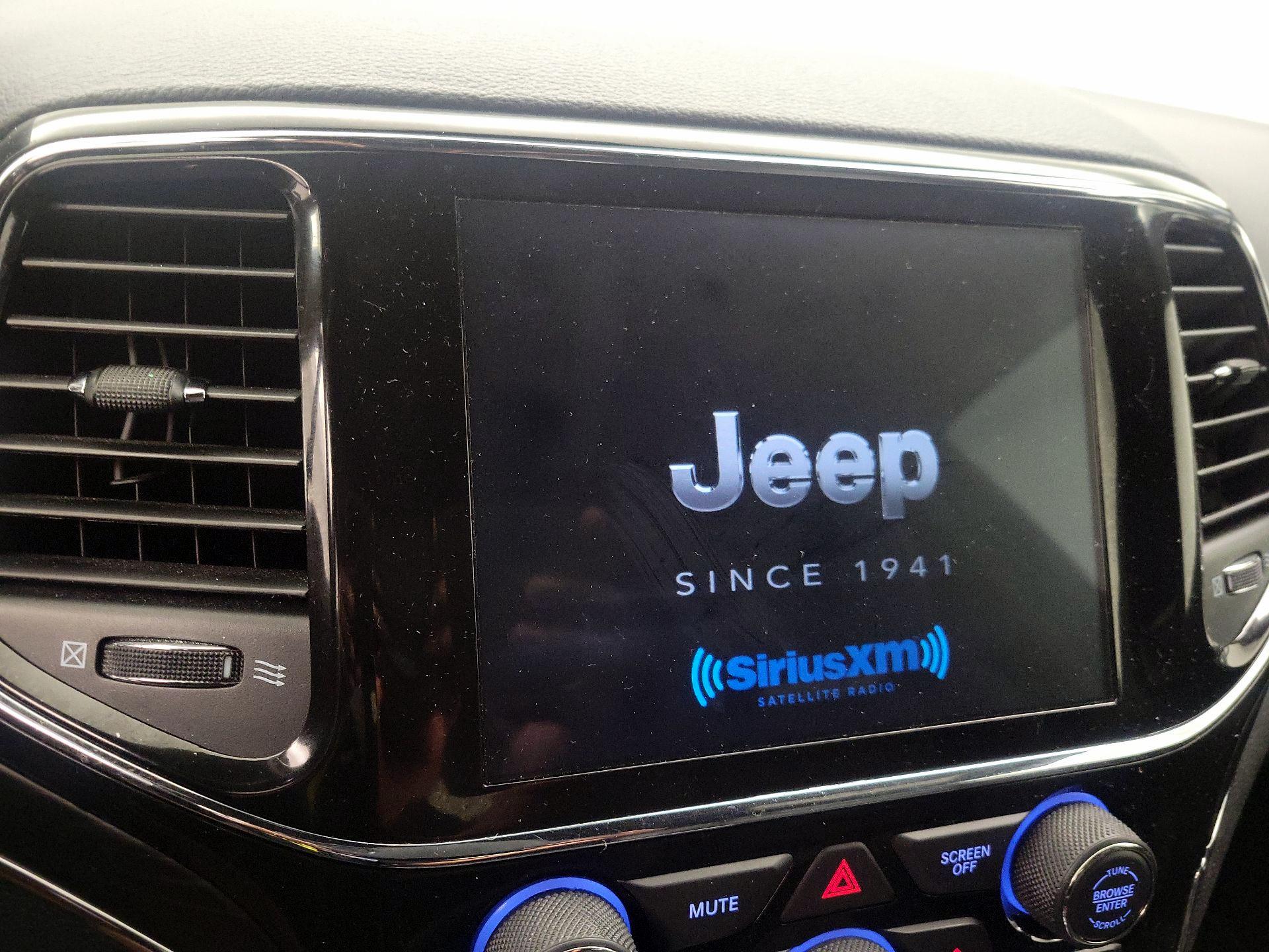 Thumbnail: 2021 Jeep Grand Cherokee - 15