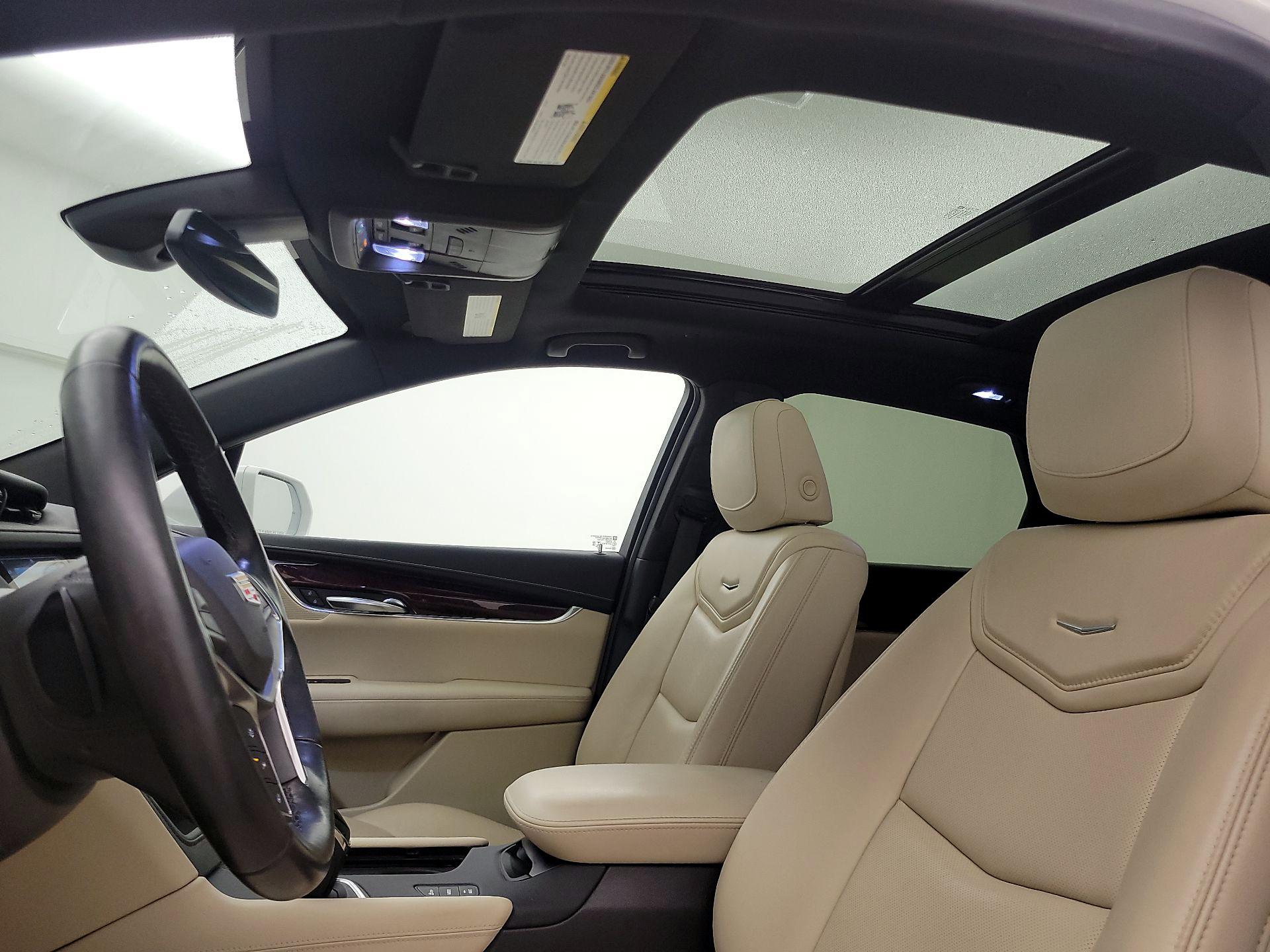 Thumbnail: 2019 Cadillac XT5 - 20