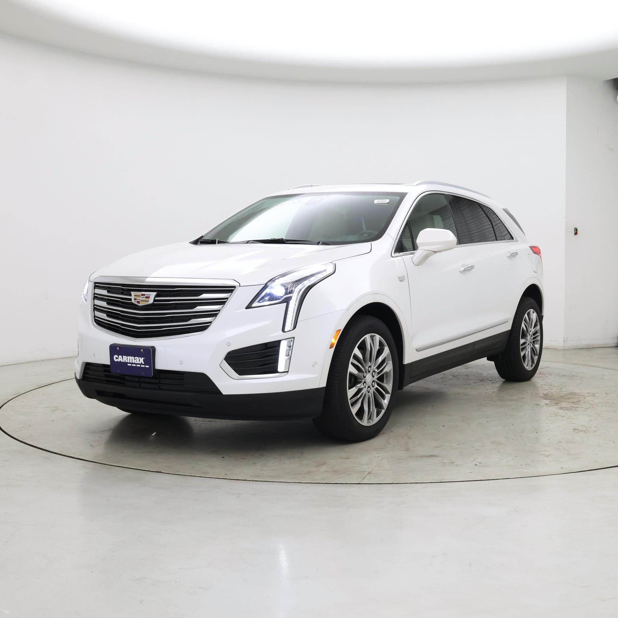 Thumbnail: 2019 Cadillac XT5 - 4