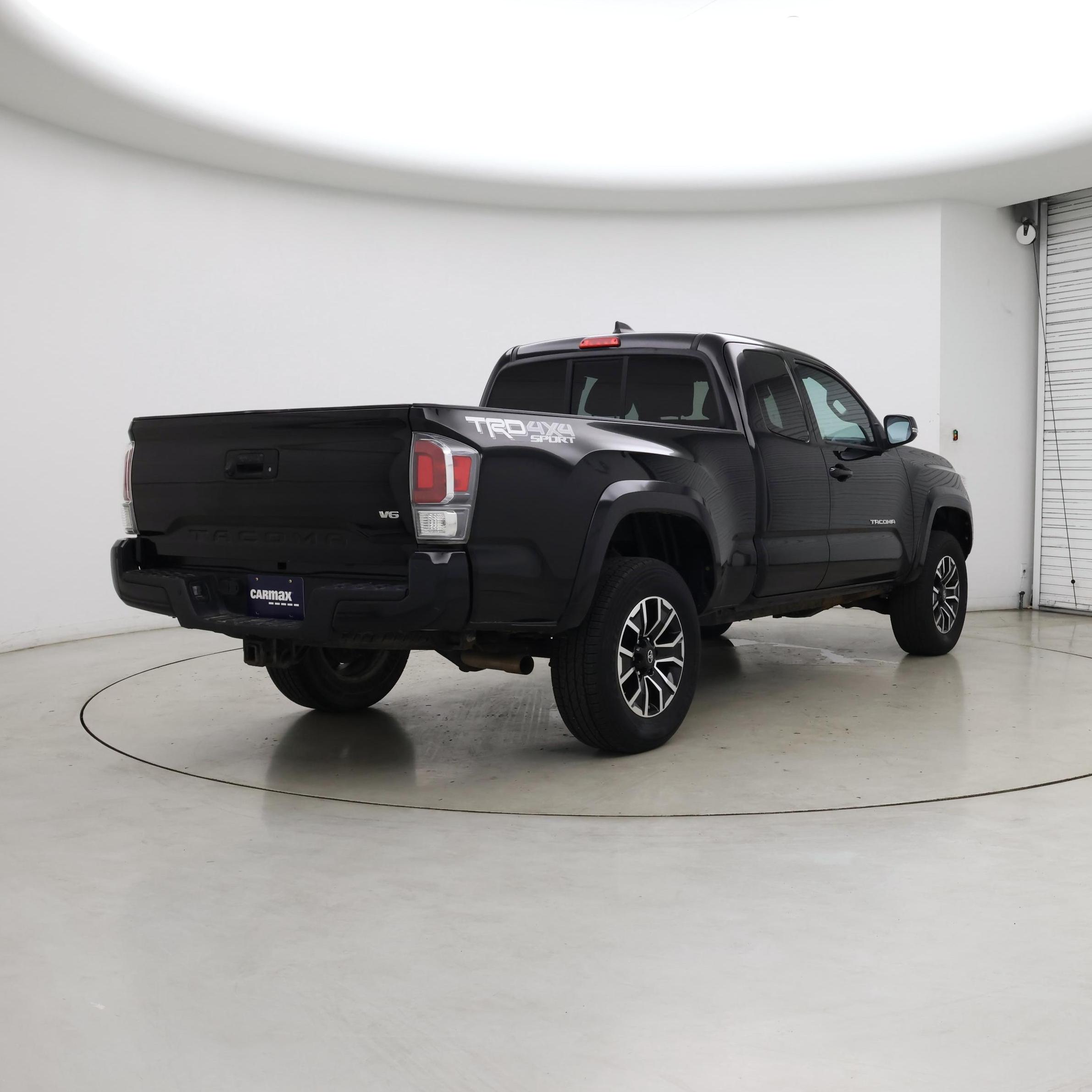 Thumbnail: 2020 Toyota Tacoma - 8