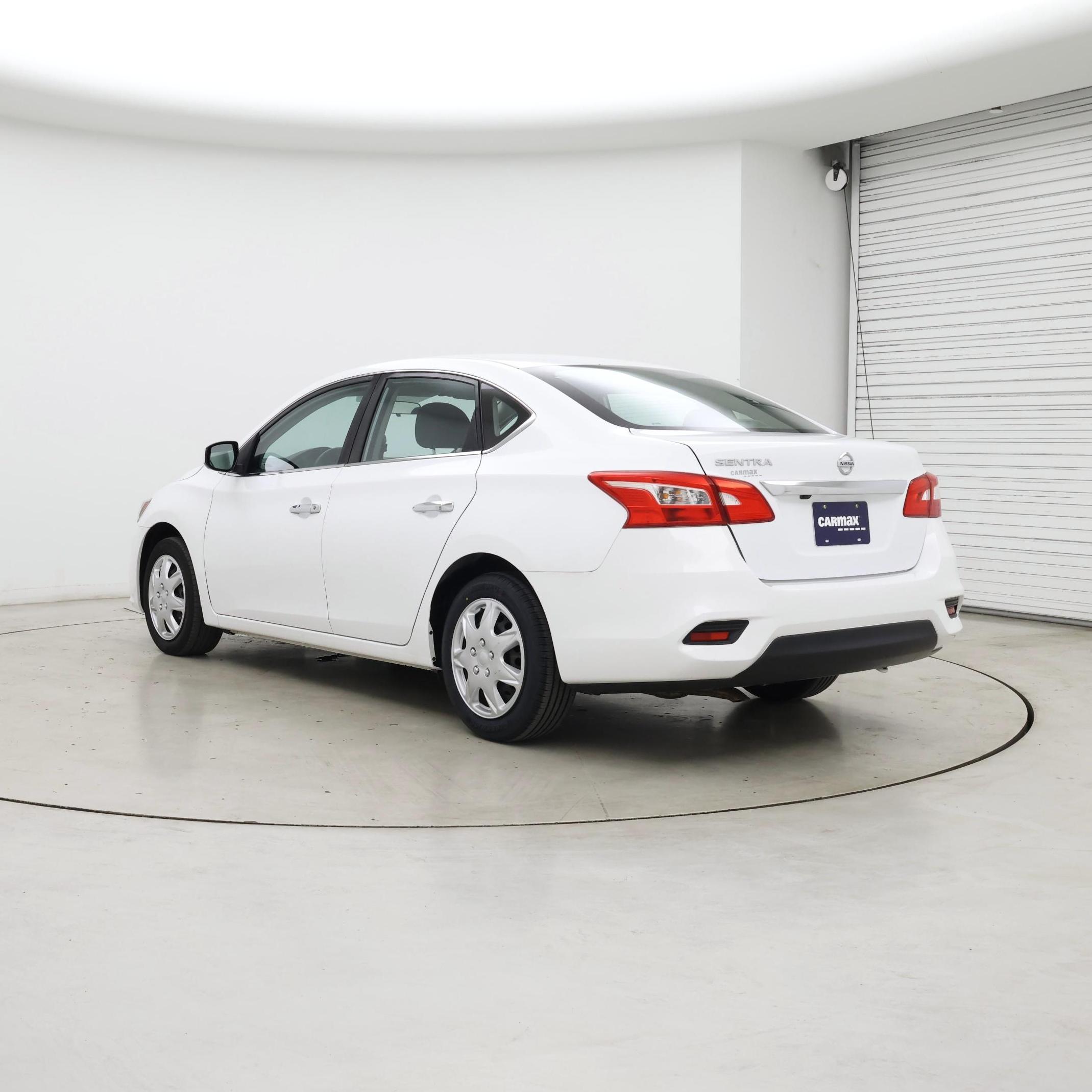 Thumbnail: 2018 Nissan Sentra - 2