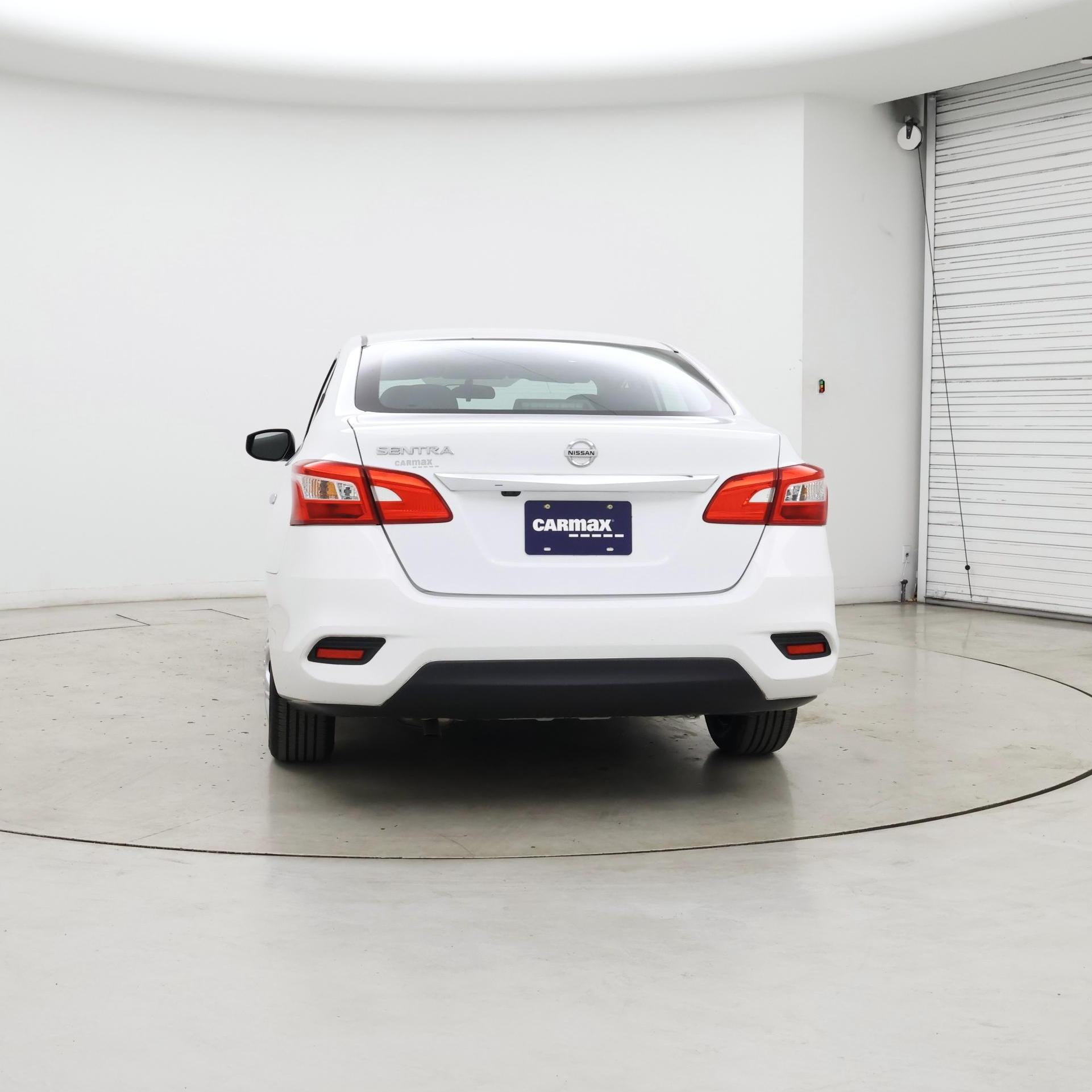 Thumbnail: 2018 Nissan Sentra - 6