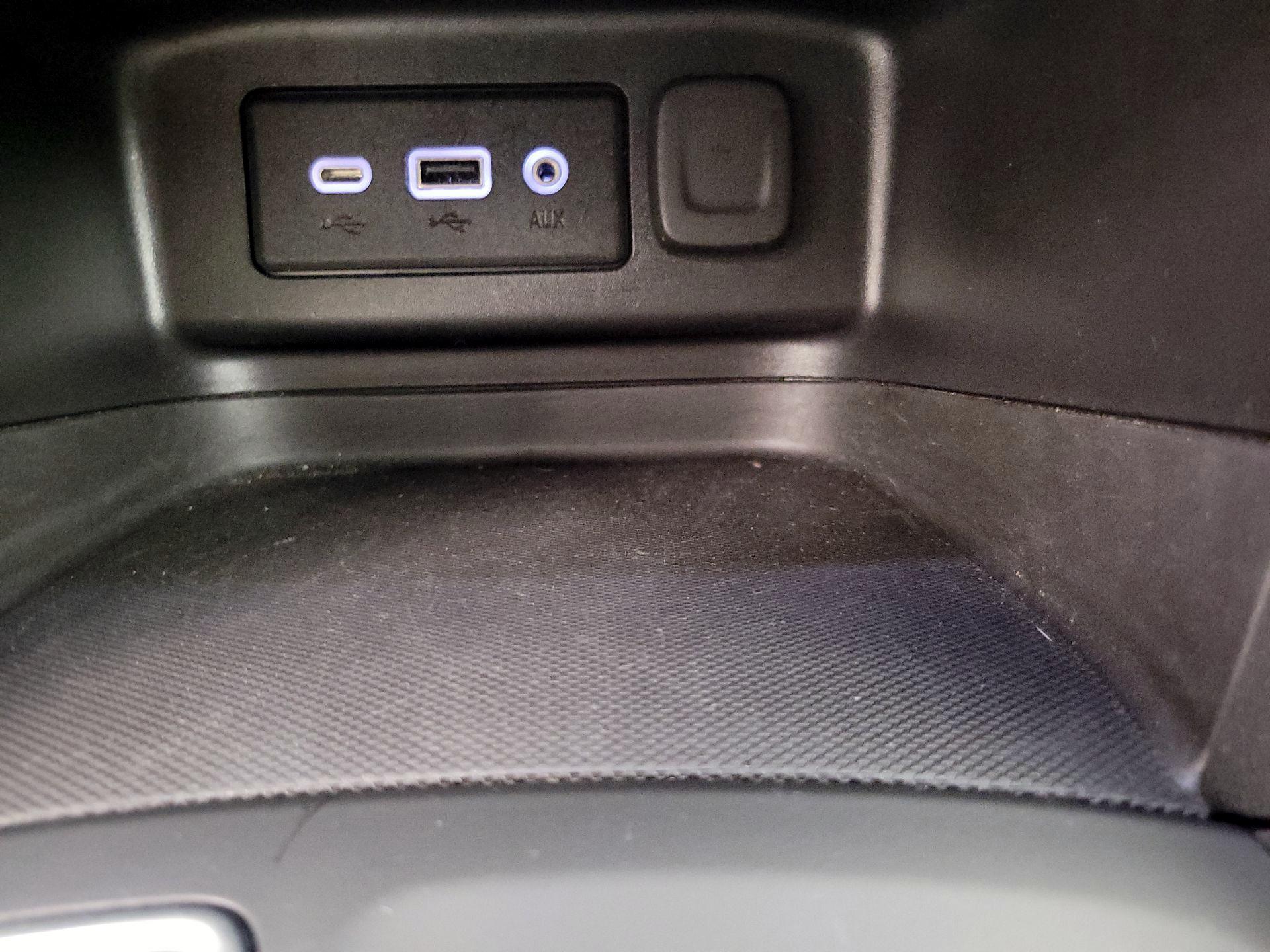 Thumbnail: 2021 Chevrolet Equinox - 18
