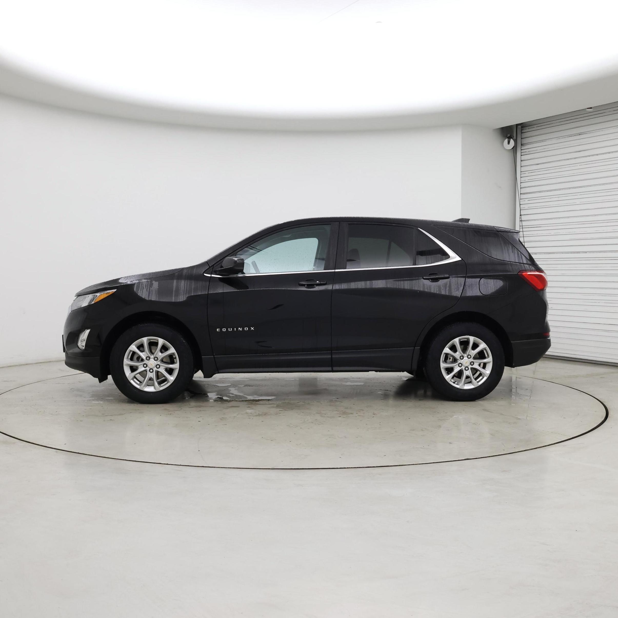 Thumbnail: 2021 Chevrolet Equinox - 3