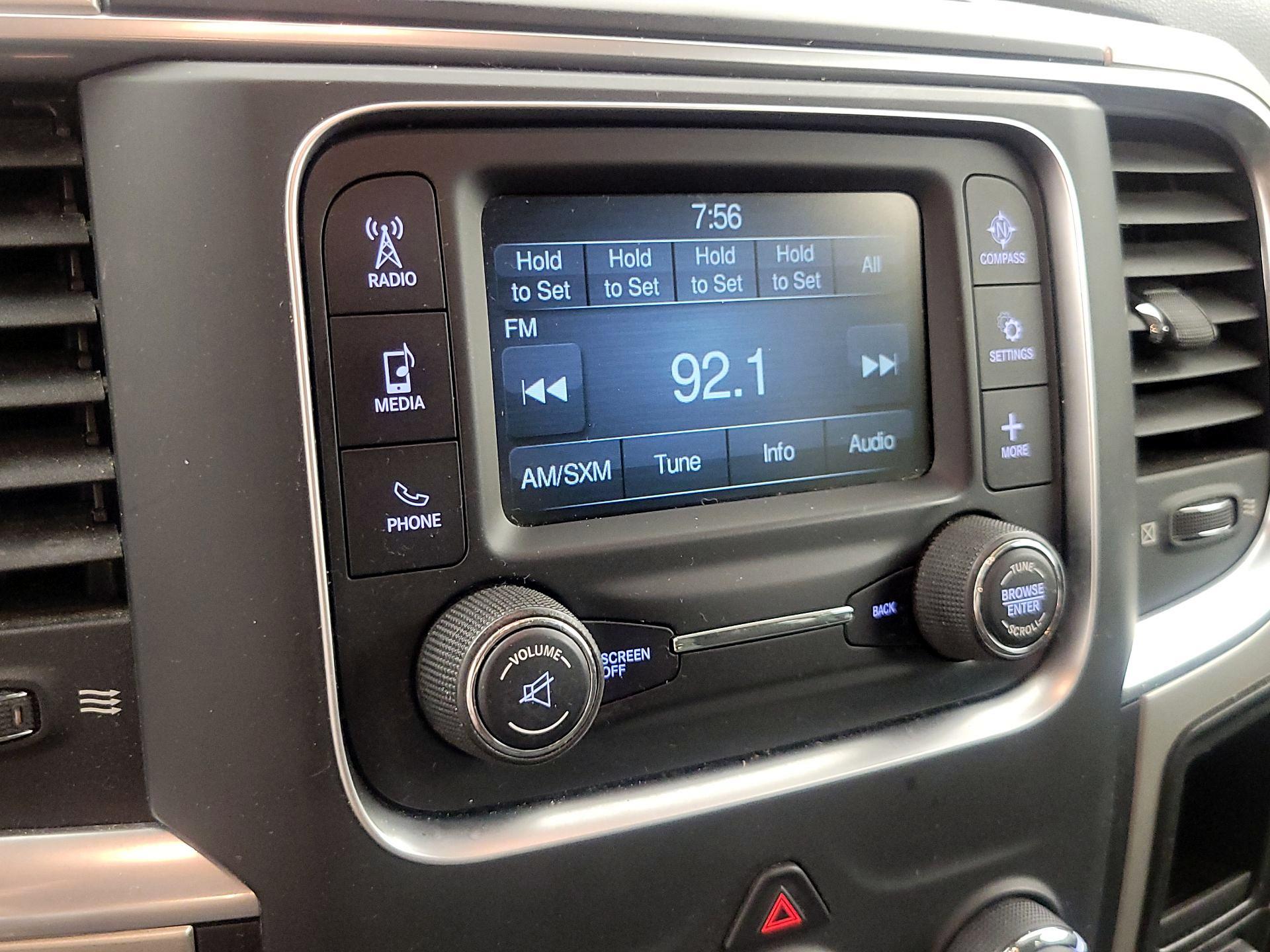 Thumbnail: 2020 RAM 1500 Classic - 15