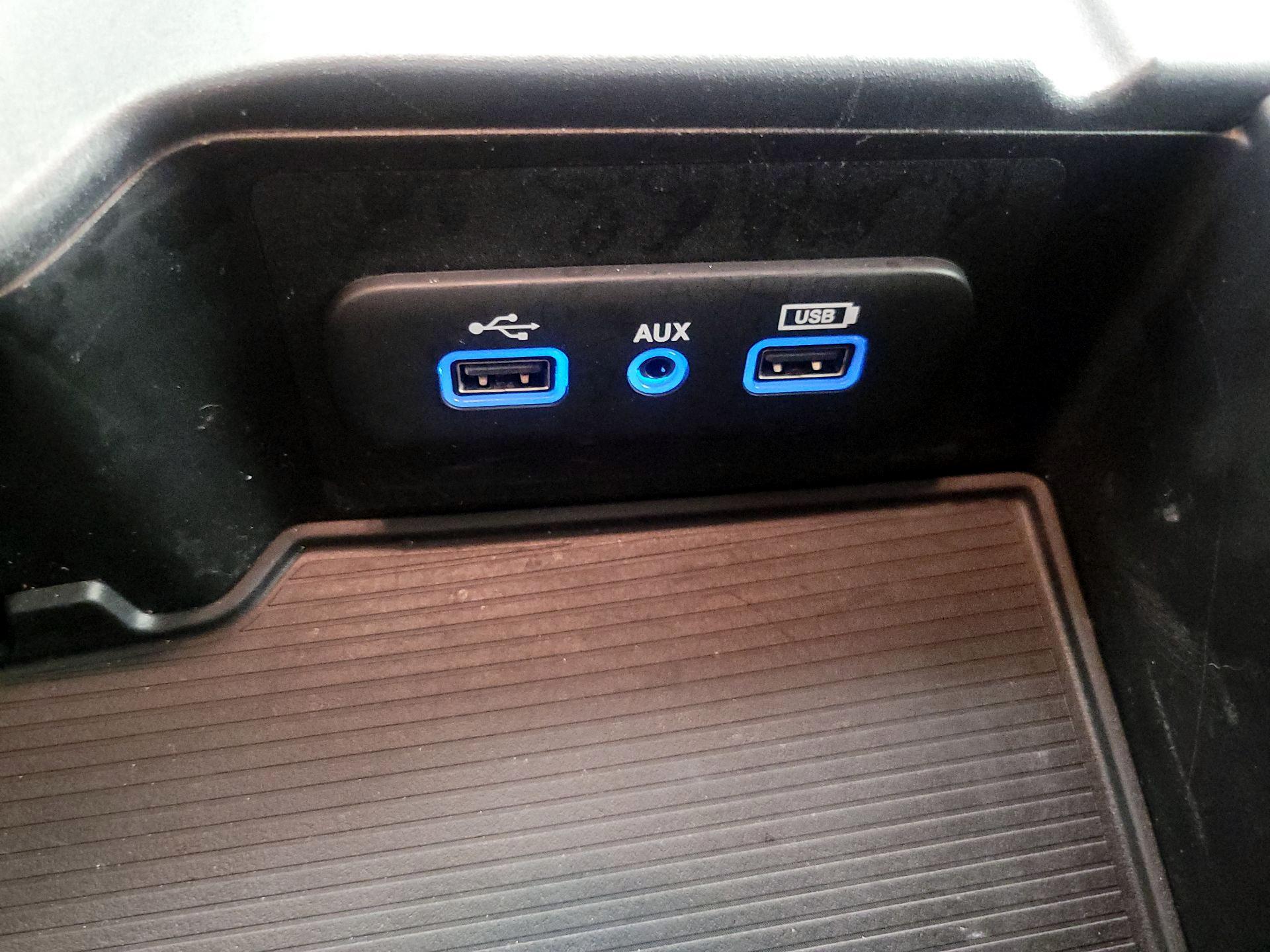 Thumbnail: 2020 RAM 1500 Classic - 18