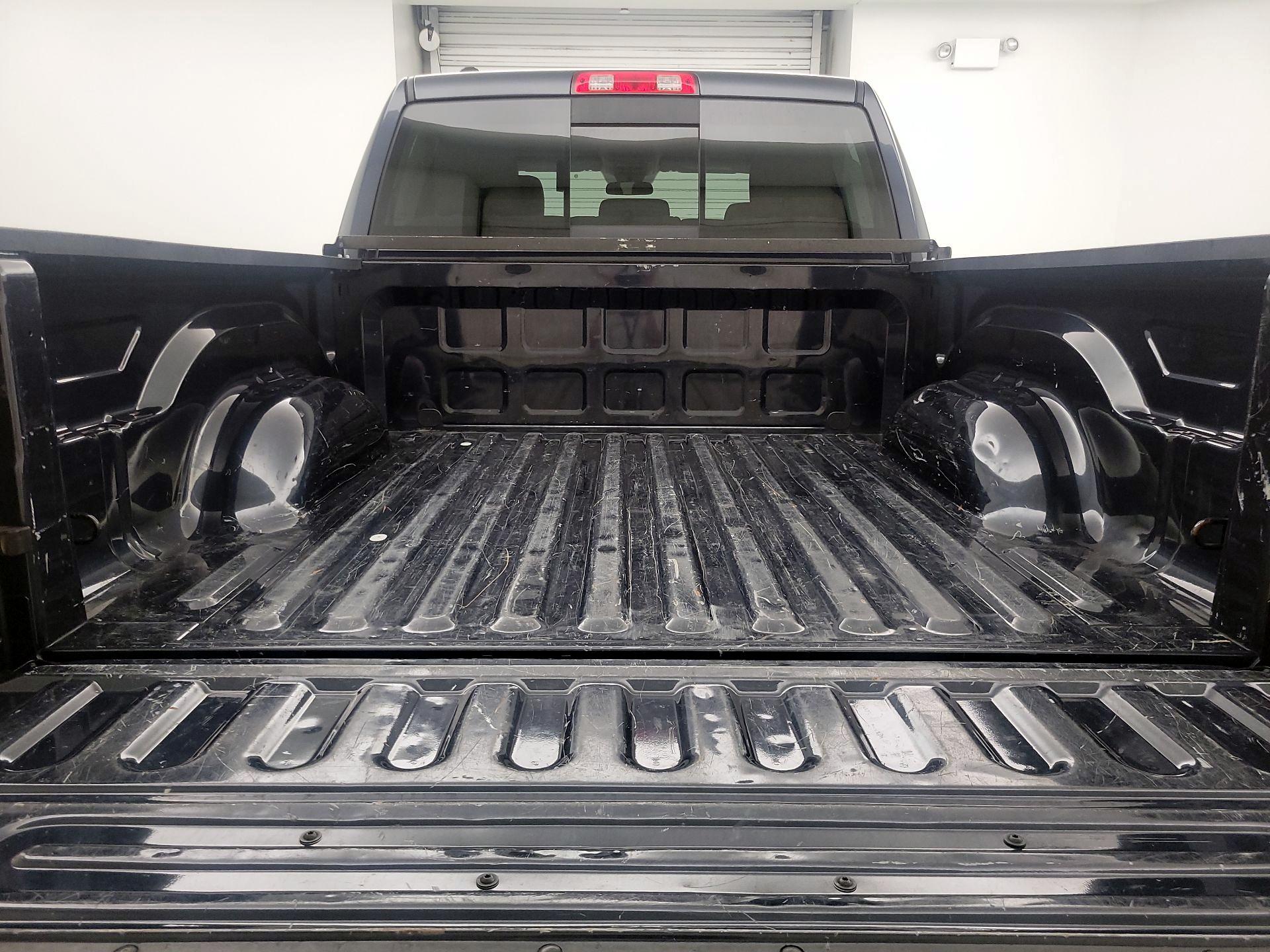 Thumbnail: 2020 RAM 1500 Classic - 20