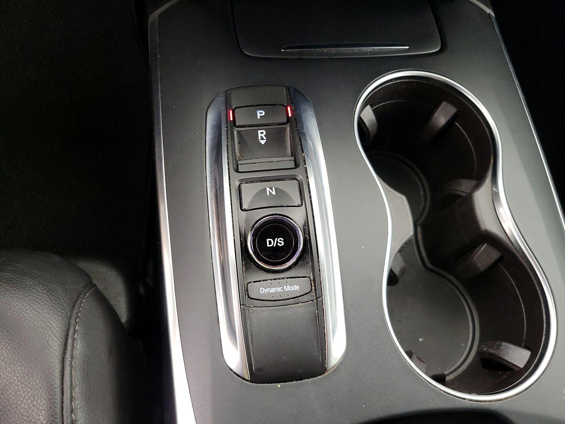 Thumbnail: 2017 Acura MDX - 18