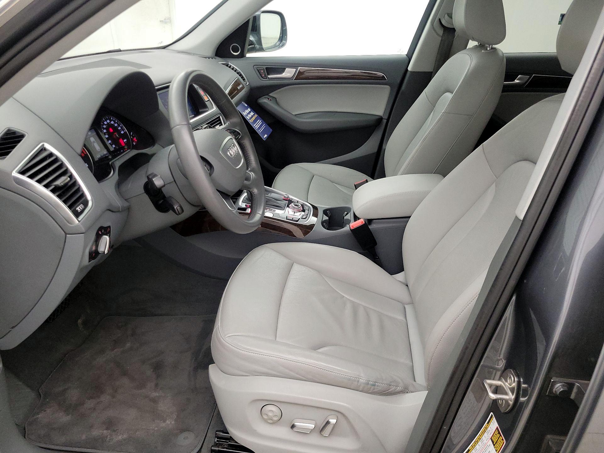 Thumbnail: 2016 Audi Q5 - 11